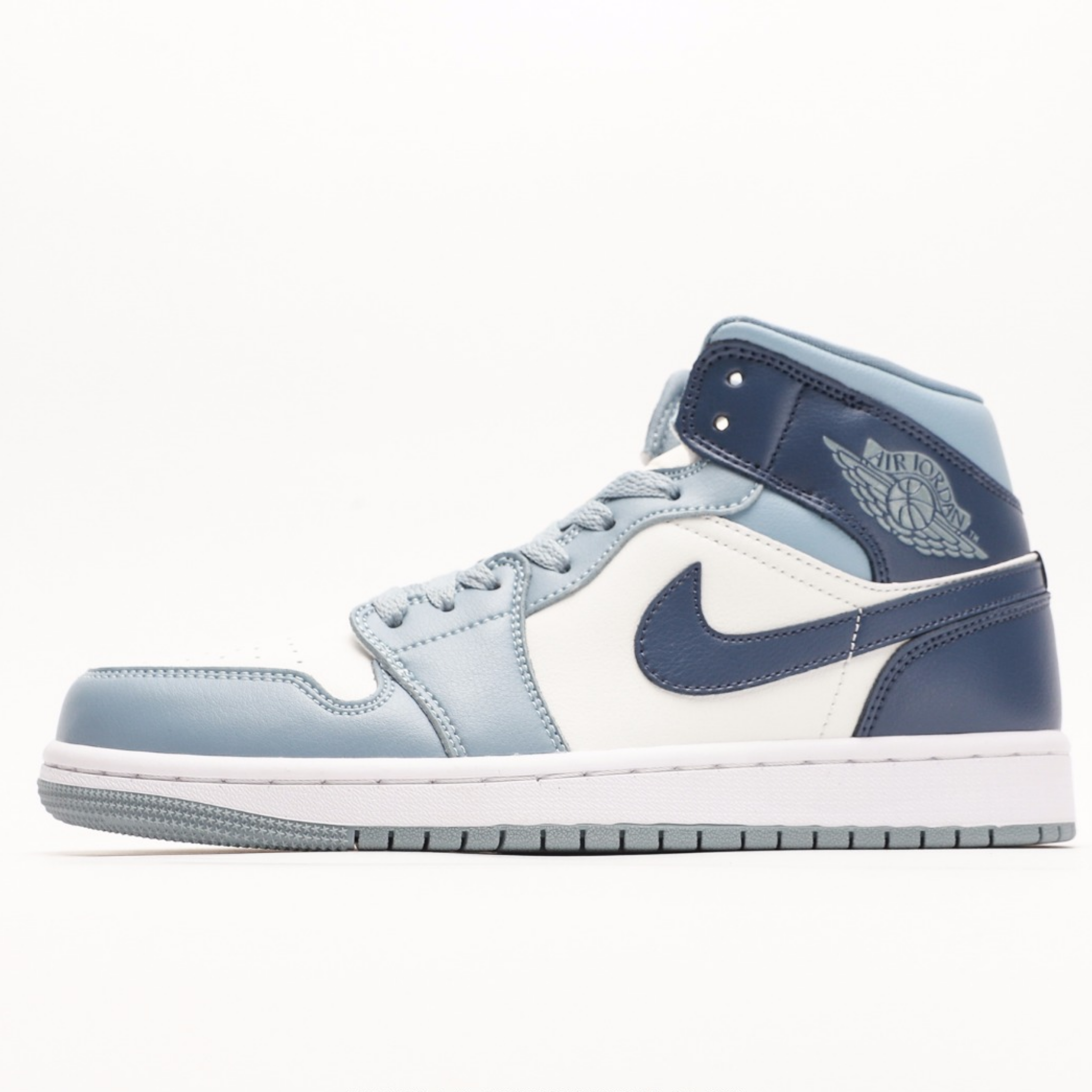 Air Jordan 1 Mid 'Blue White Light Blue'