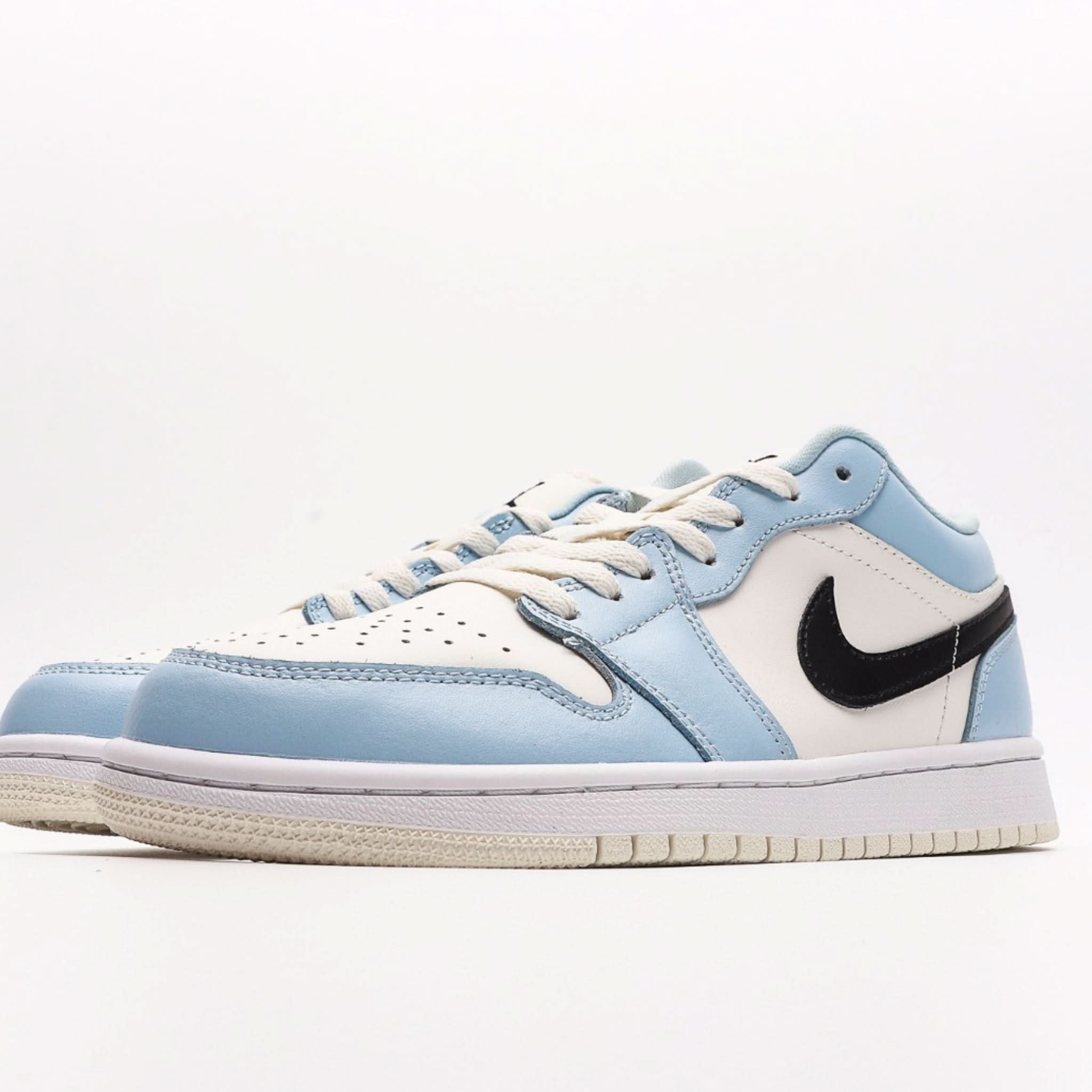 Air Jordan 1 Low 'Ice Blue Black'