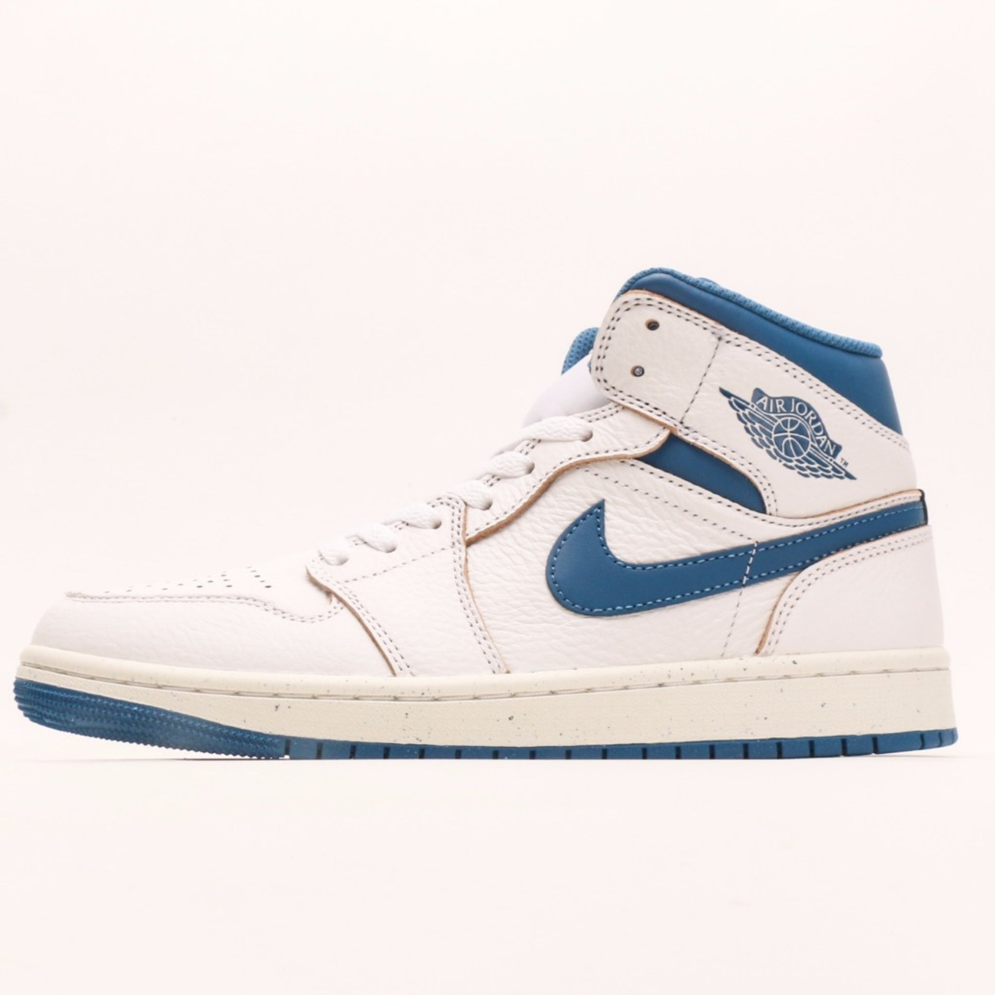 Air Jordan 1 Mid SE 'White-Blue'