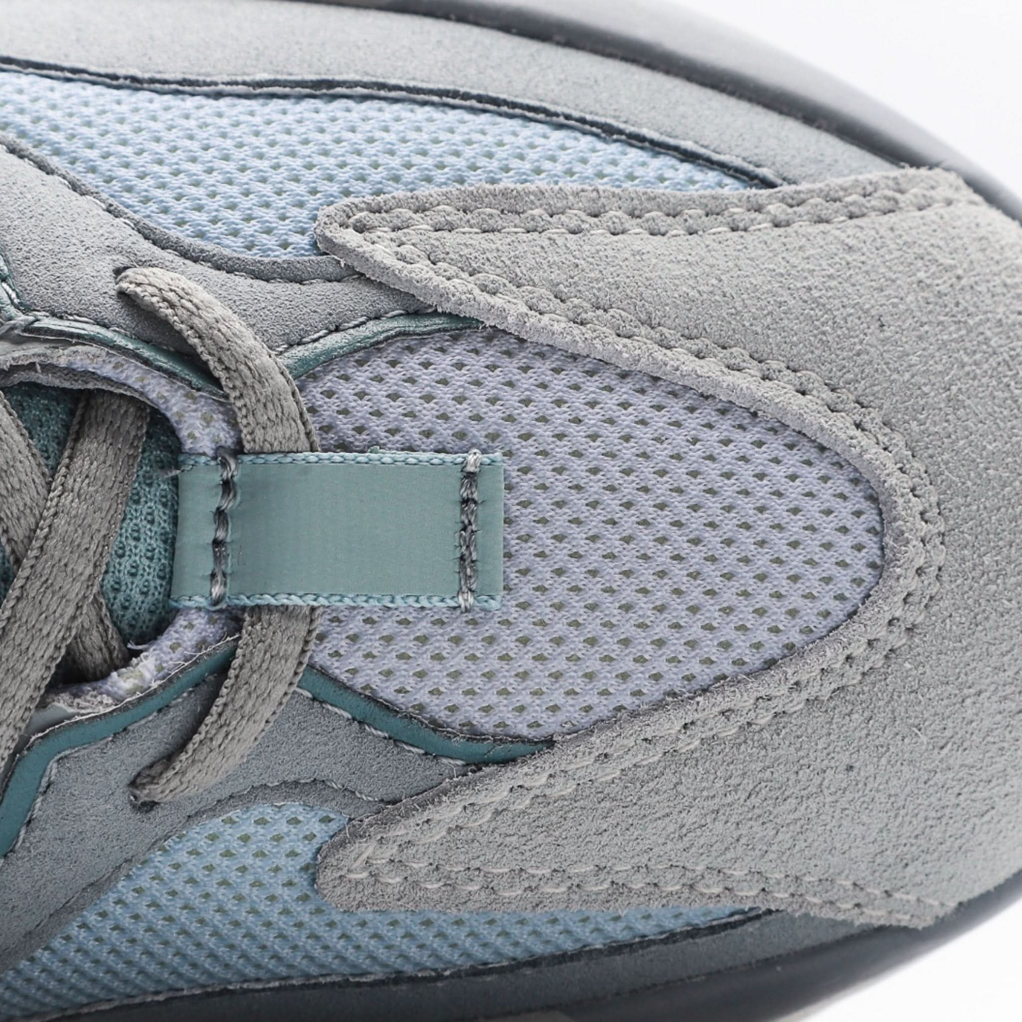 Adidas Yeezy Boost 700 Inertia