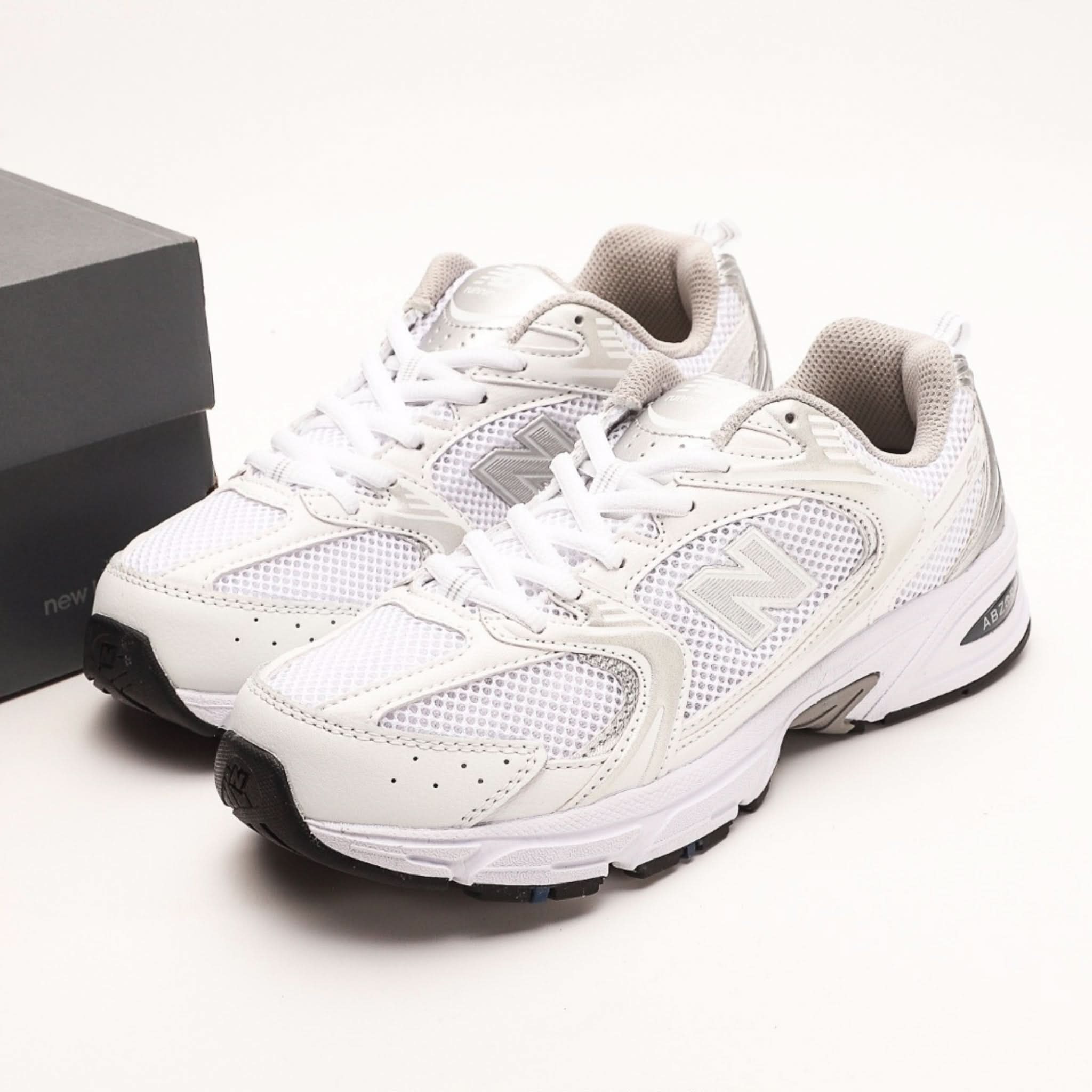 New Balance 530 Munsell White