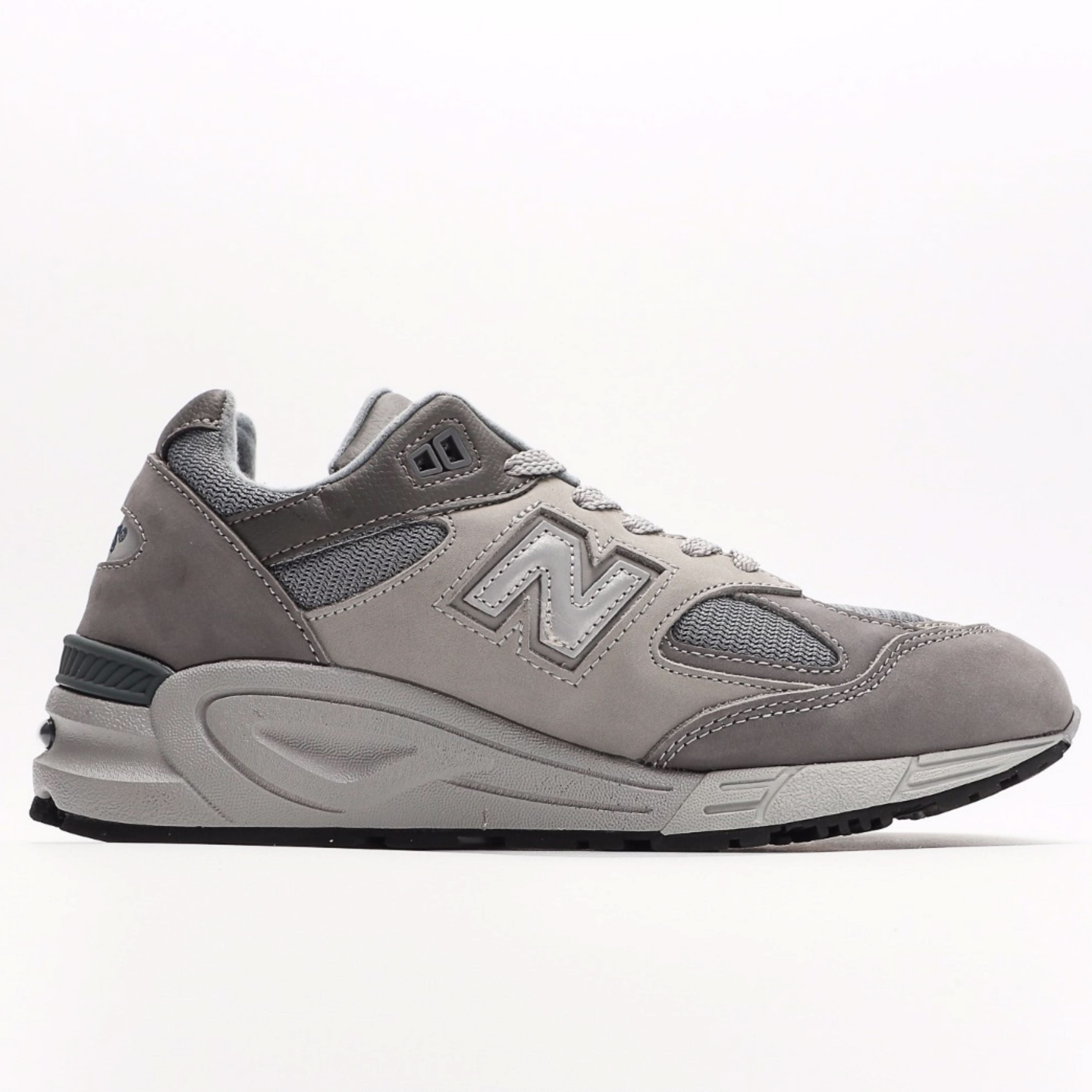 New Balance x WTAPS 990 V2 "Grey"