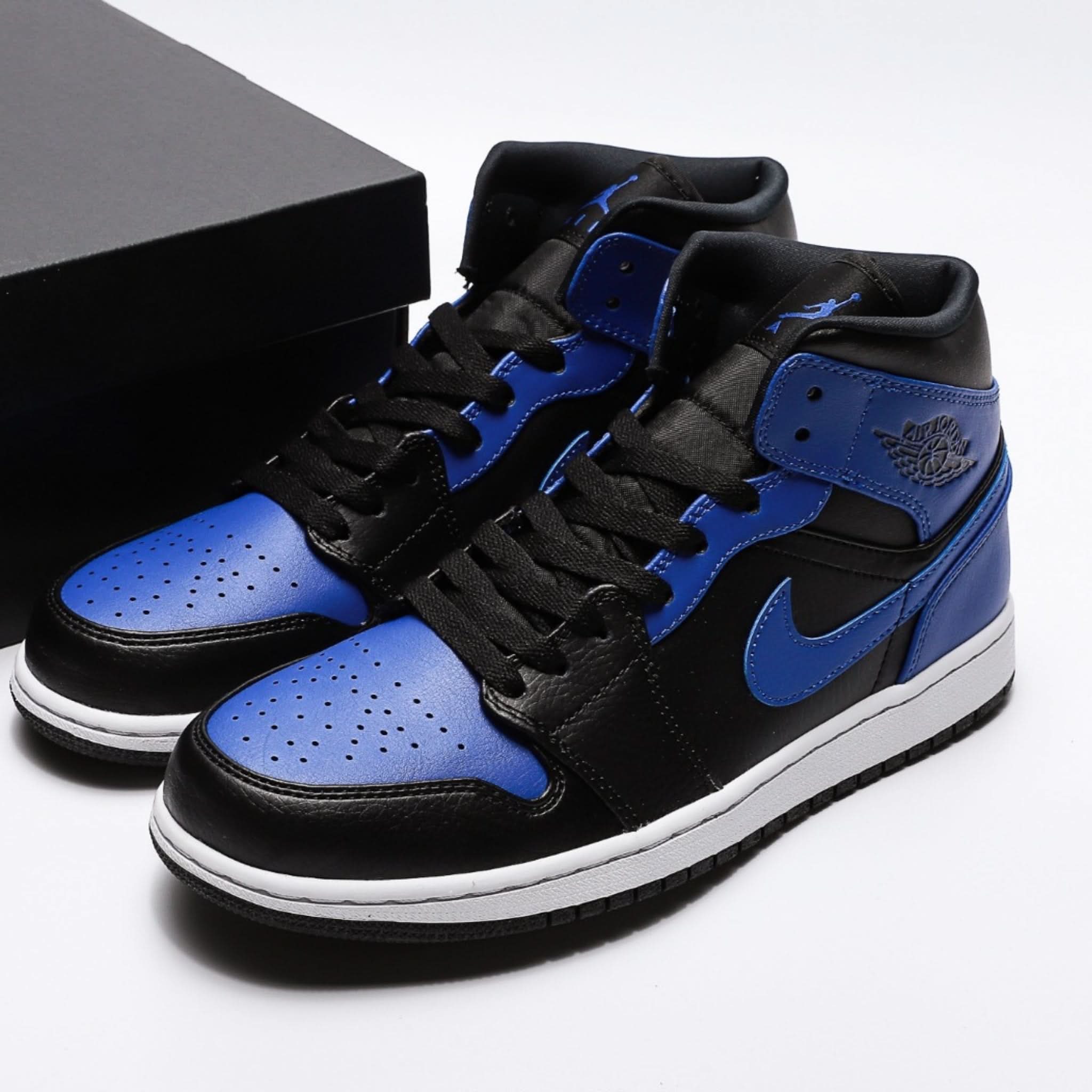 Nike Air Jordan 1 Mid Hyper Royal Tumbled Leather