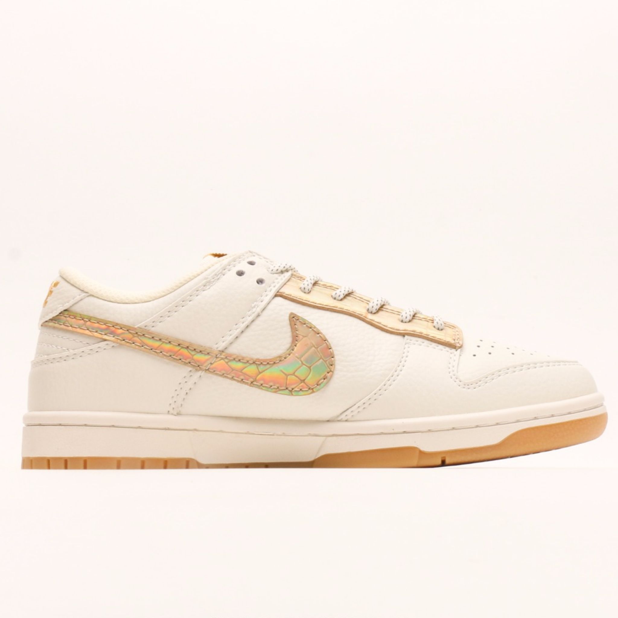 Nike Dunk Low "Gold"