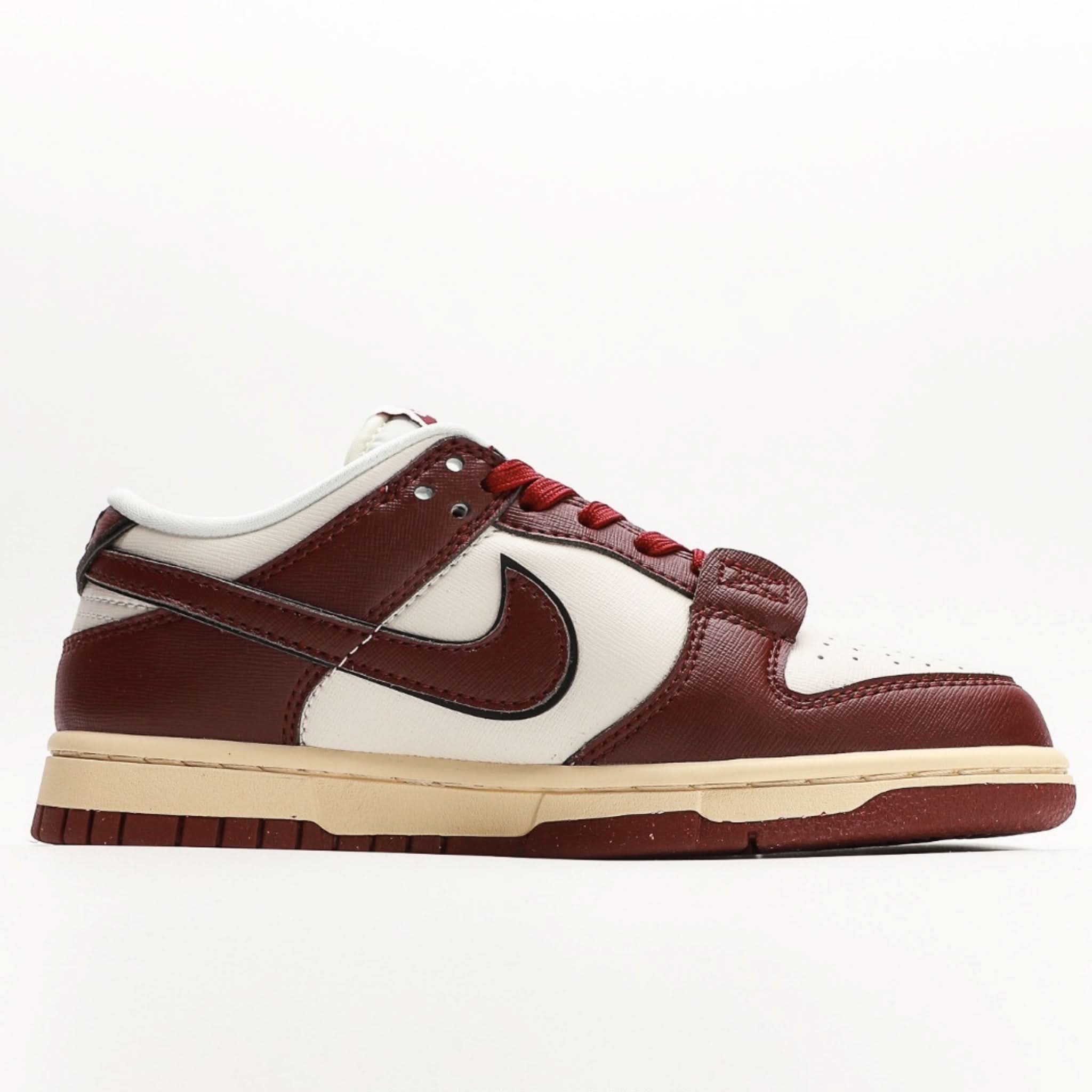Nike Dunk Low SE Just Do It Sail Team Red
