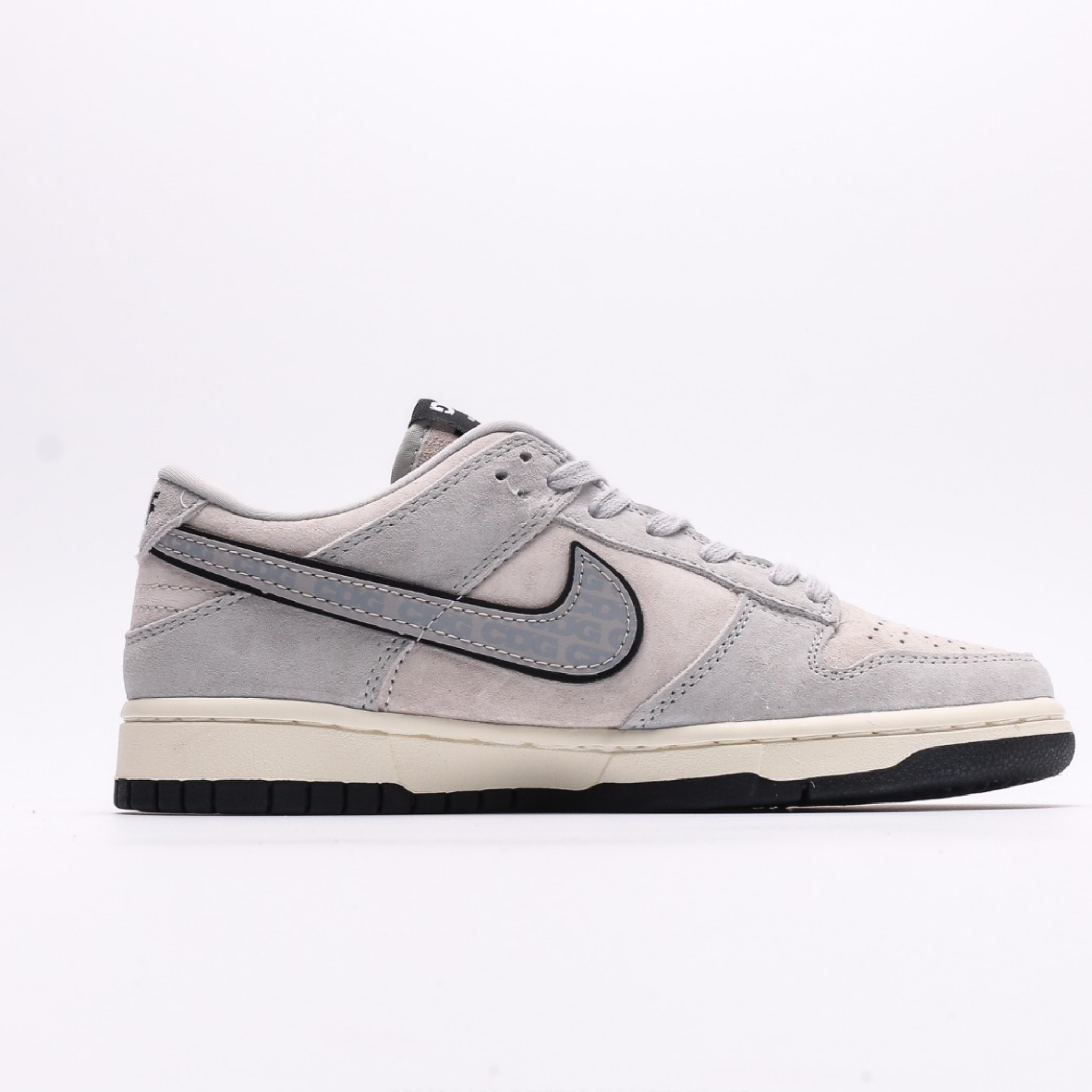 Nike Dunk Low X The North Face "Gray White"