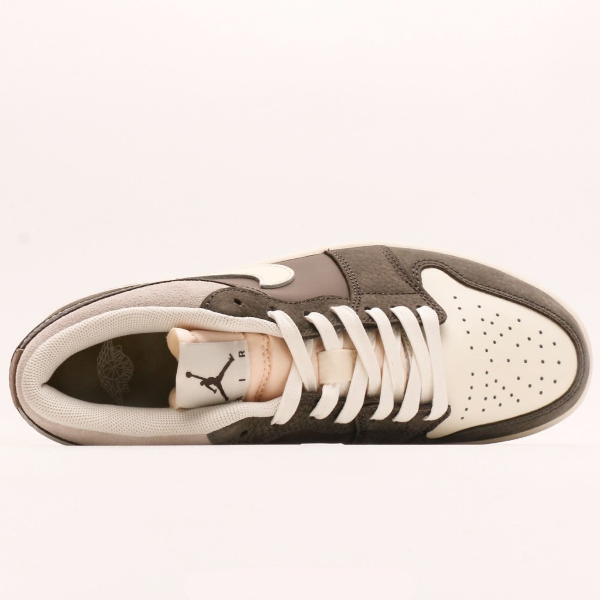 Air Jordan 1 Low SE 'SNKRS Day Korea Magpie 2023'