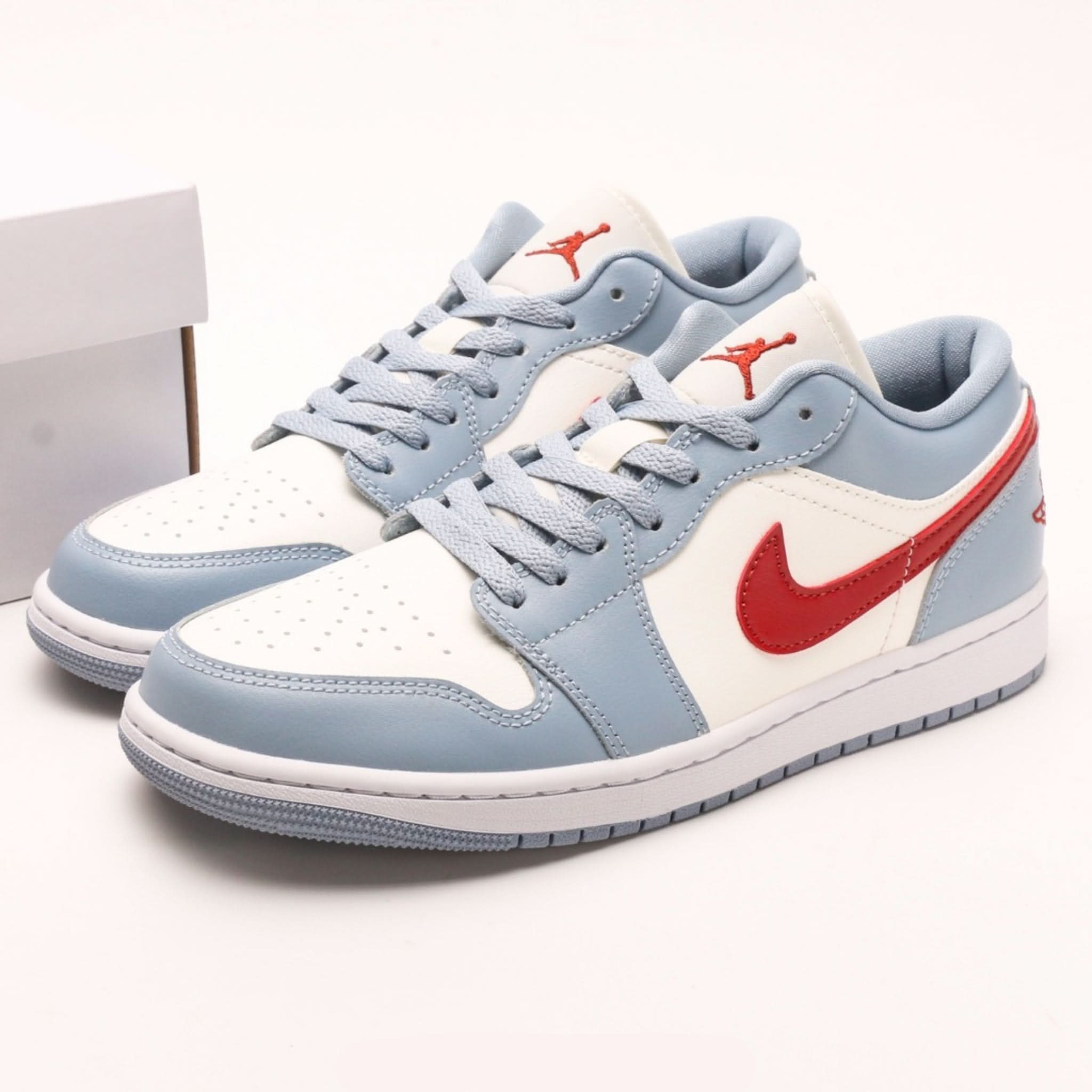Air Jordan 1 Low SE Blue Whisper Dune Red