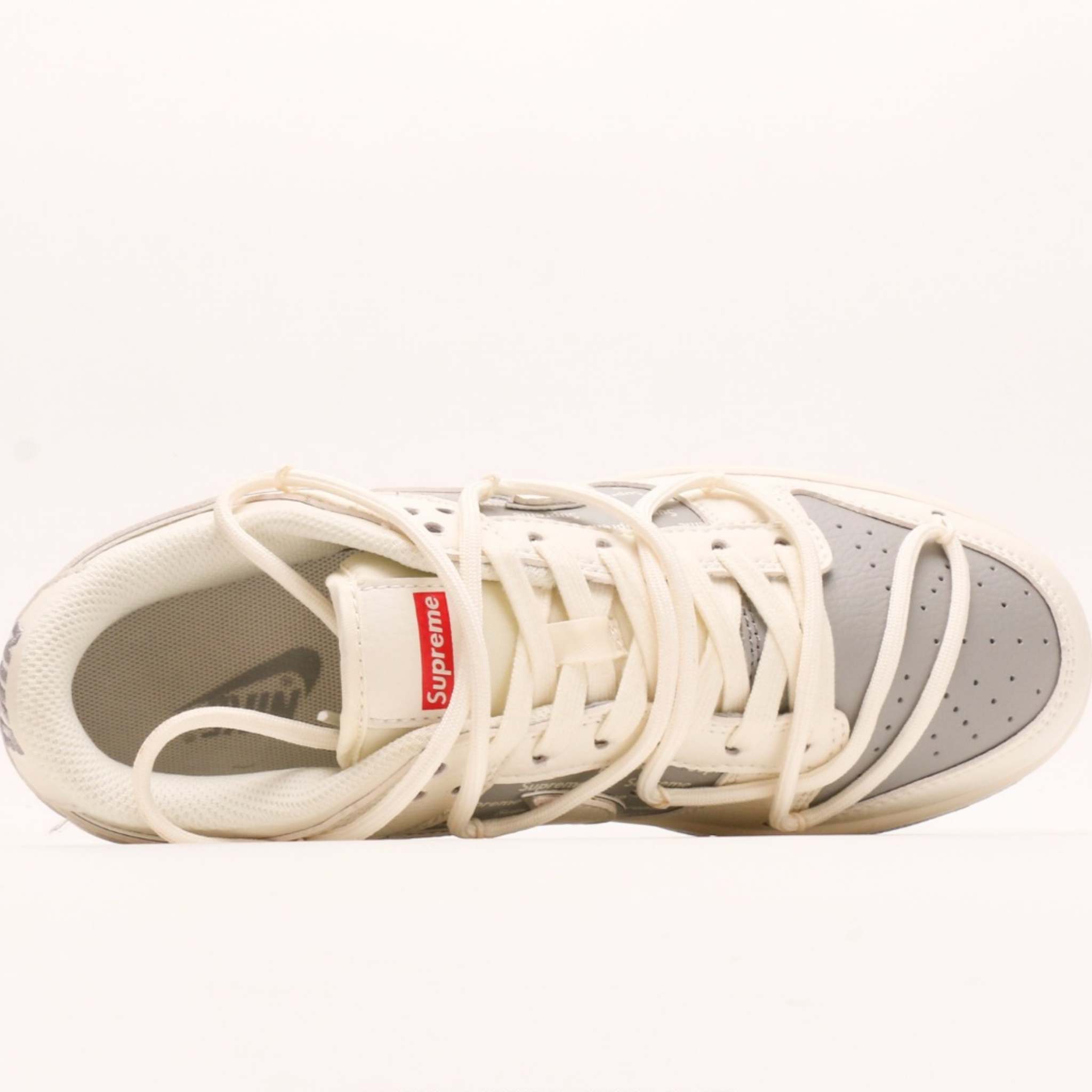Nike SB Dunk Low Supreme "White Gray"