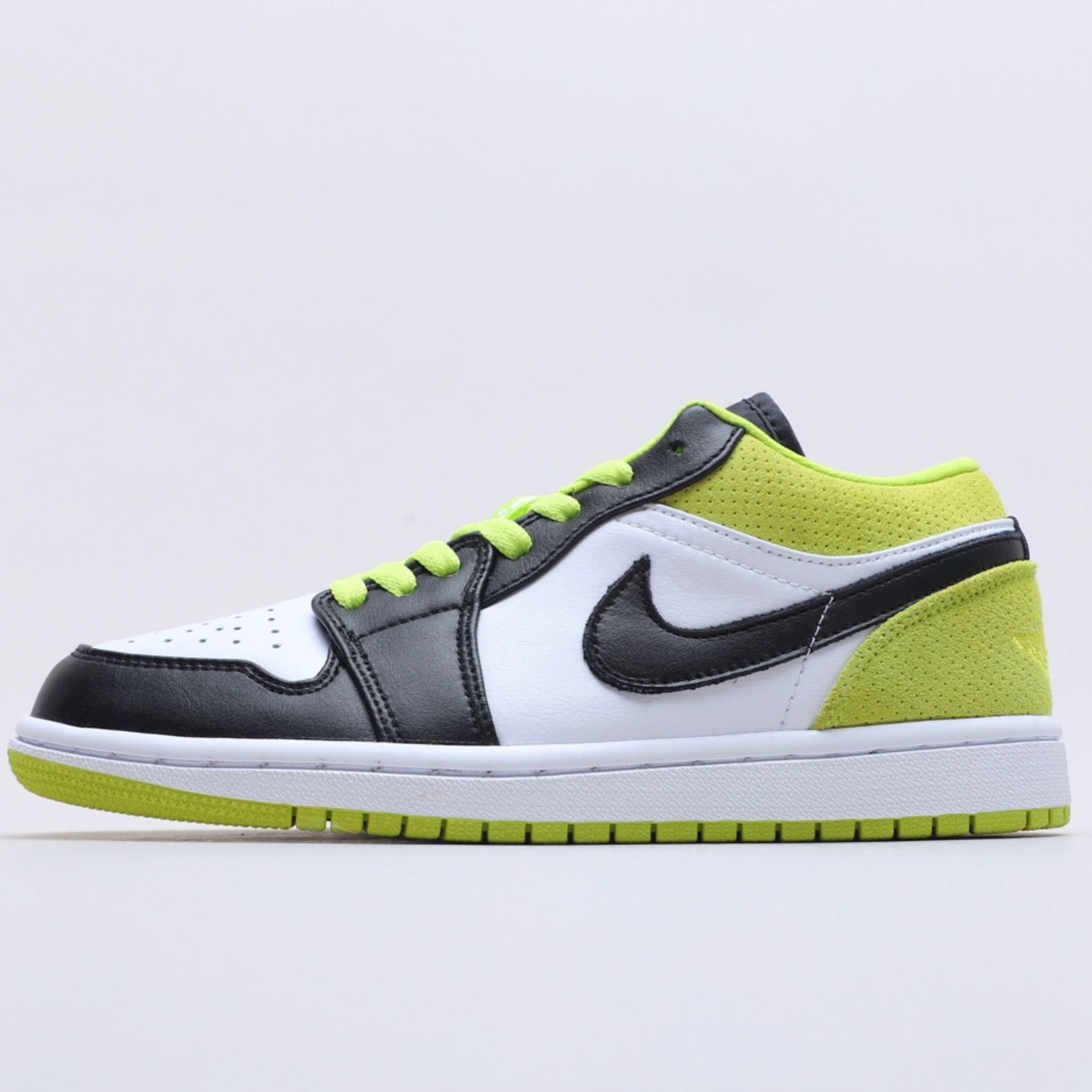 Nike Air Jordan 1 Low Black Cyber