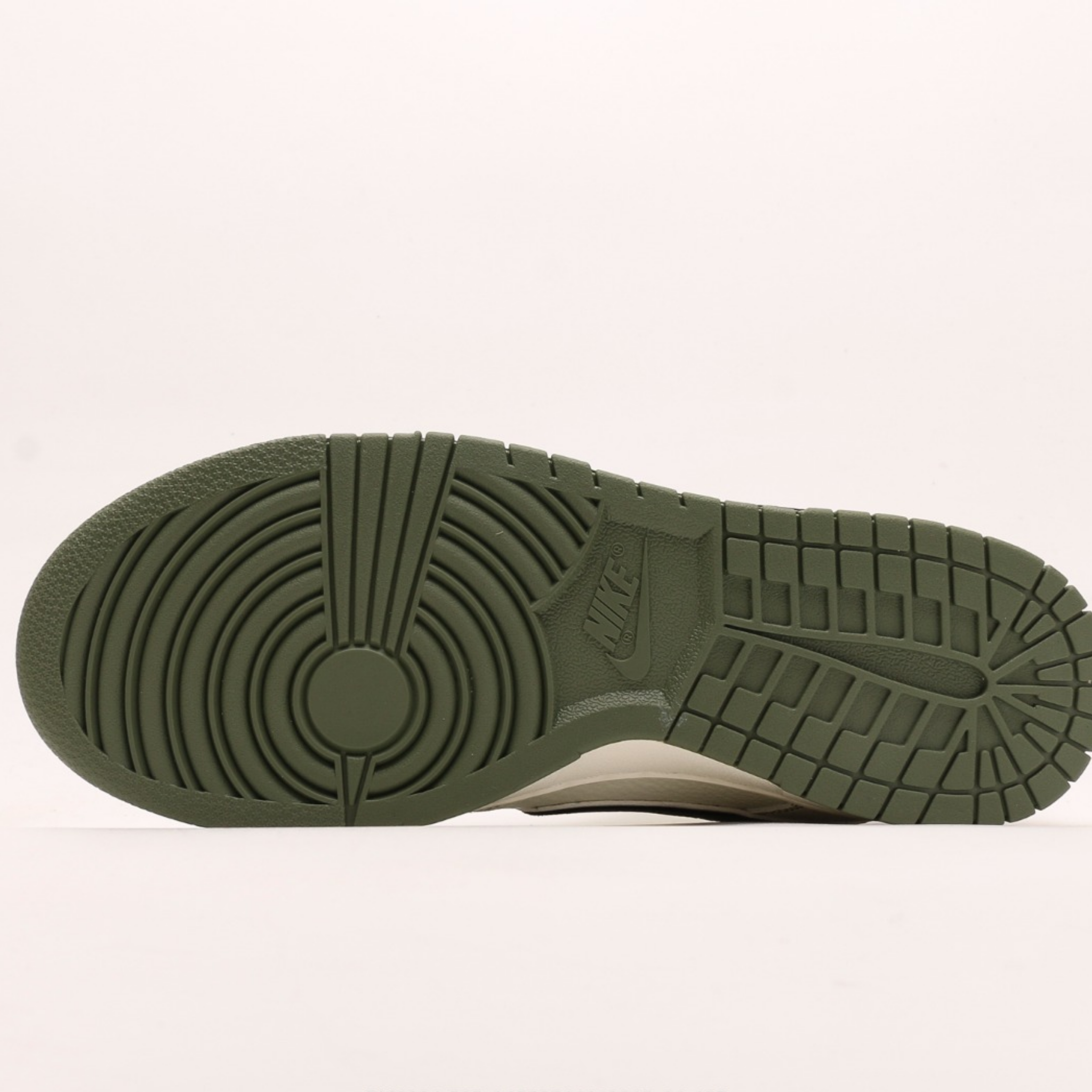 Nike Dunk Low x The North Face x Supreme "Green"