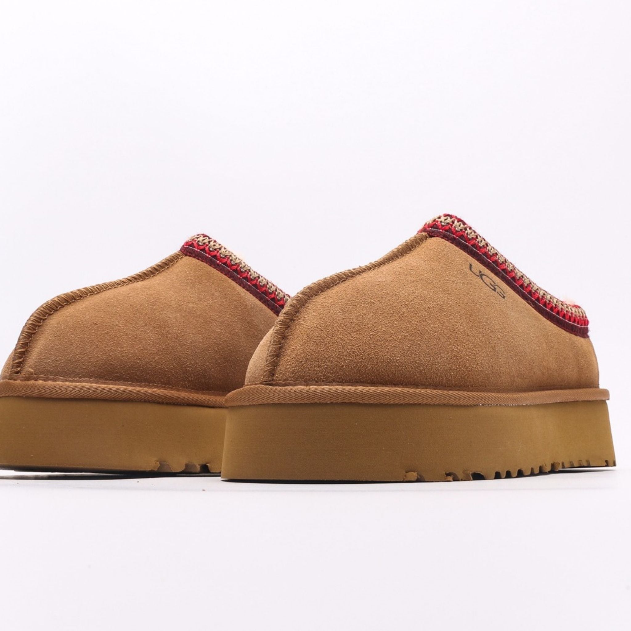 UGG-5877 Chestnut