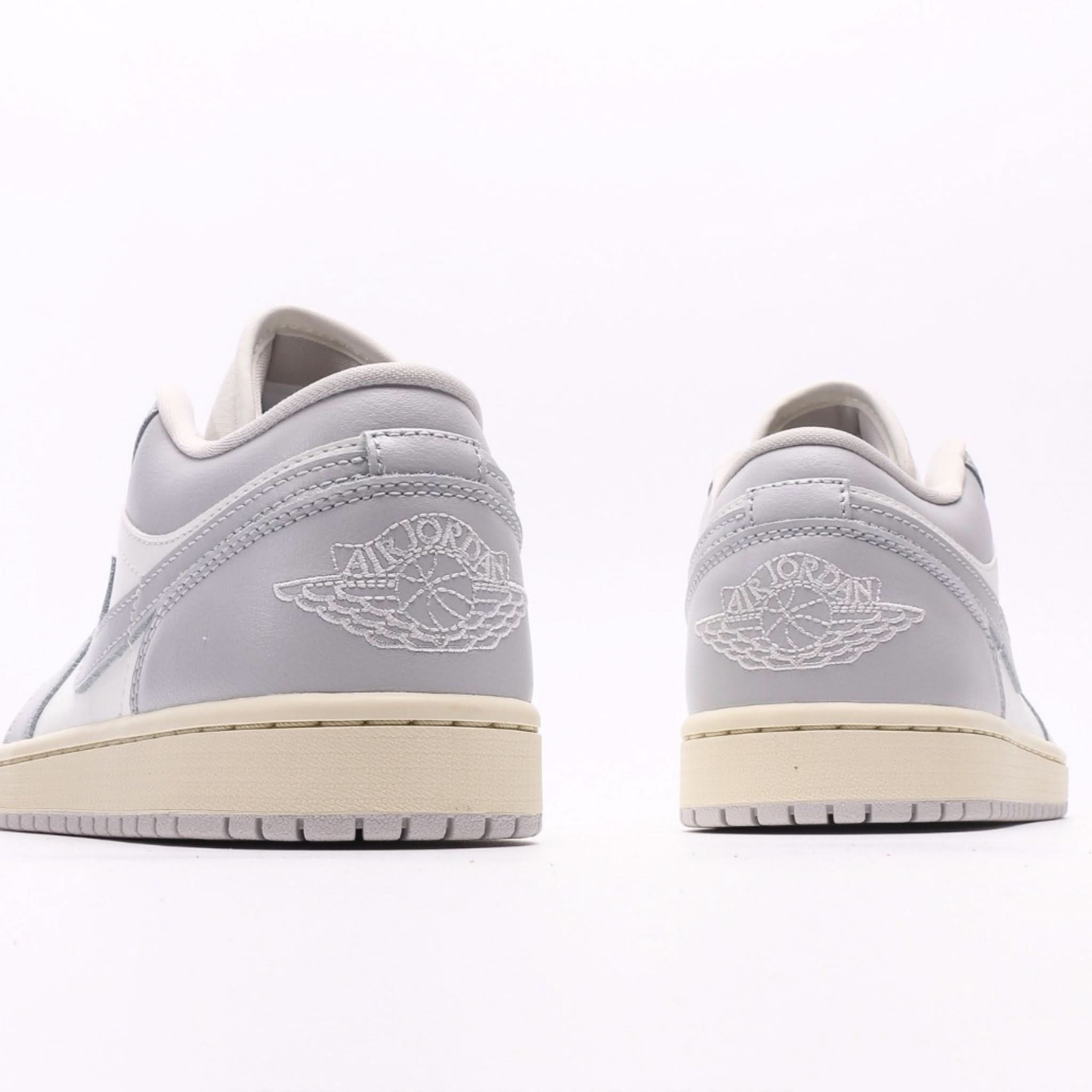 Air Jordan 1 Low Aluminum