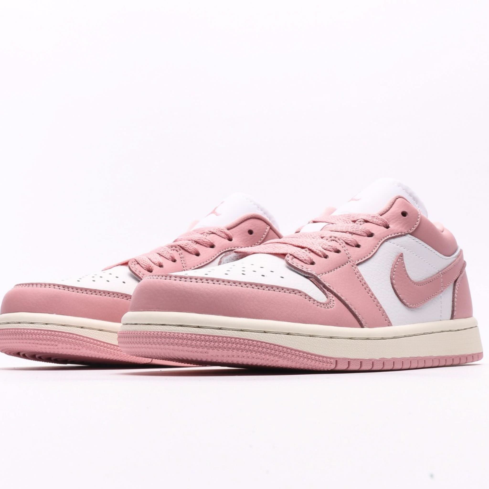 Air Jordan 1 Low Desert Berry