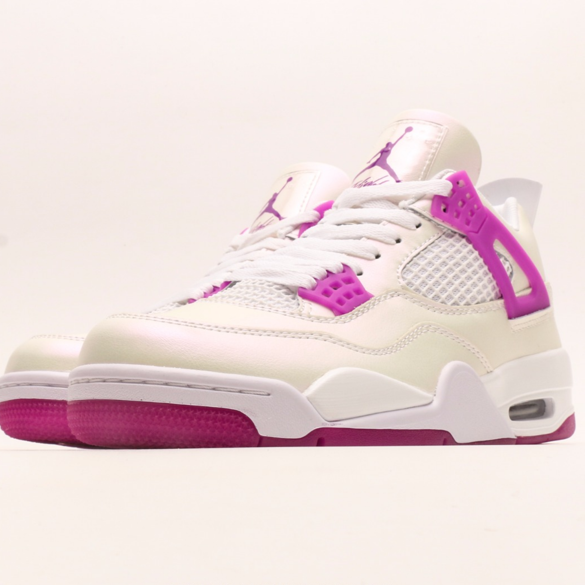 Air Jordan 4 Retro Hyper Violet