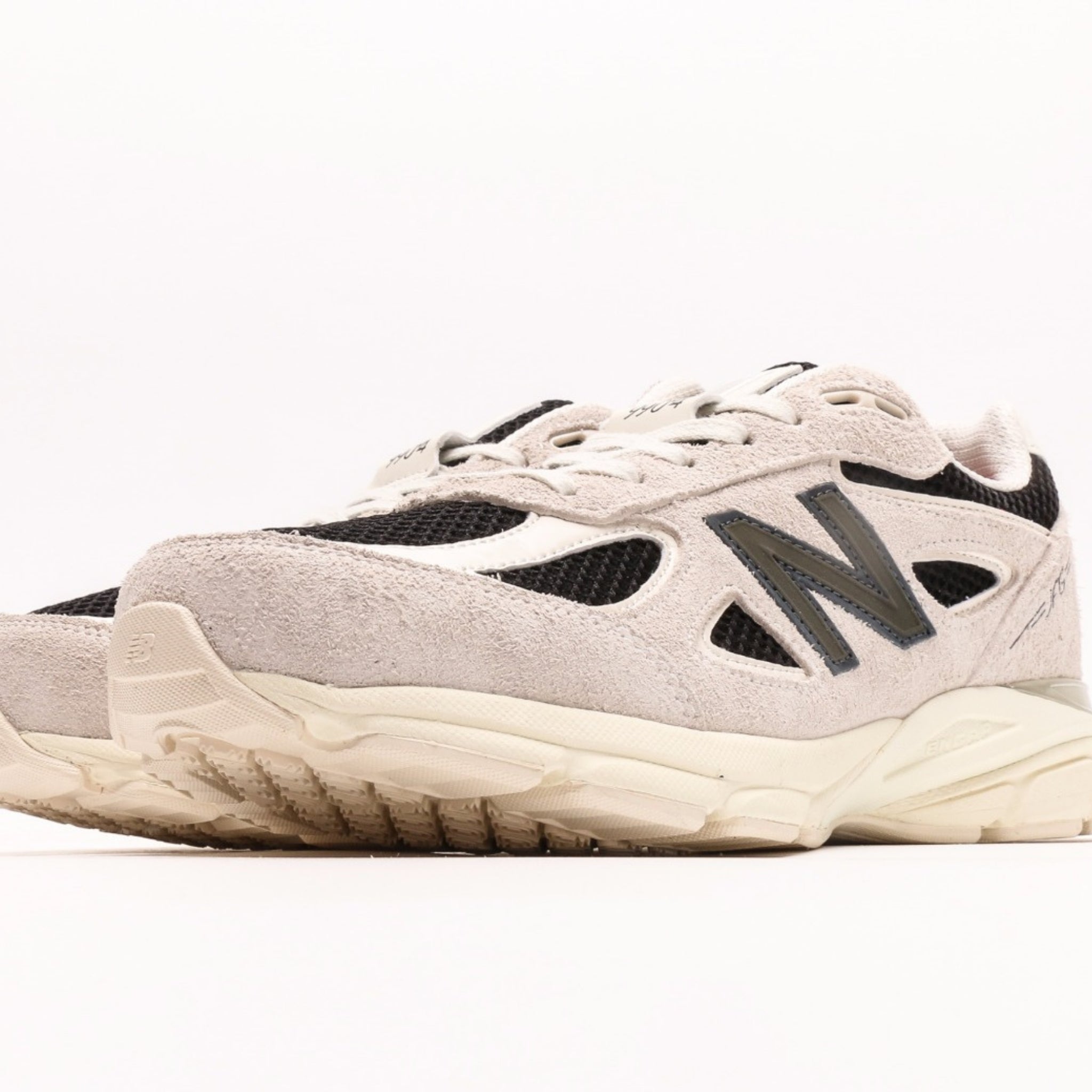 New Balance 990v4 MiUSA Joe Freshgoods 1998 Intro