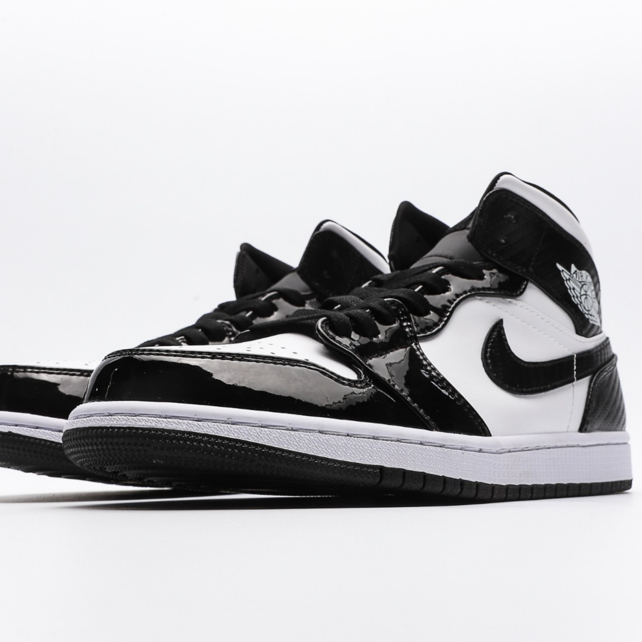 Wmns Air Jordan 1 Mid 'Black'