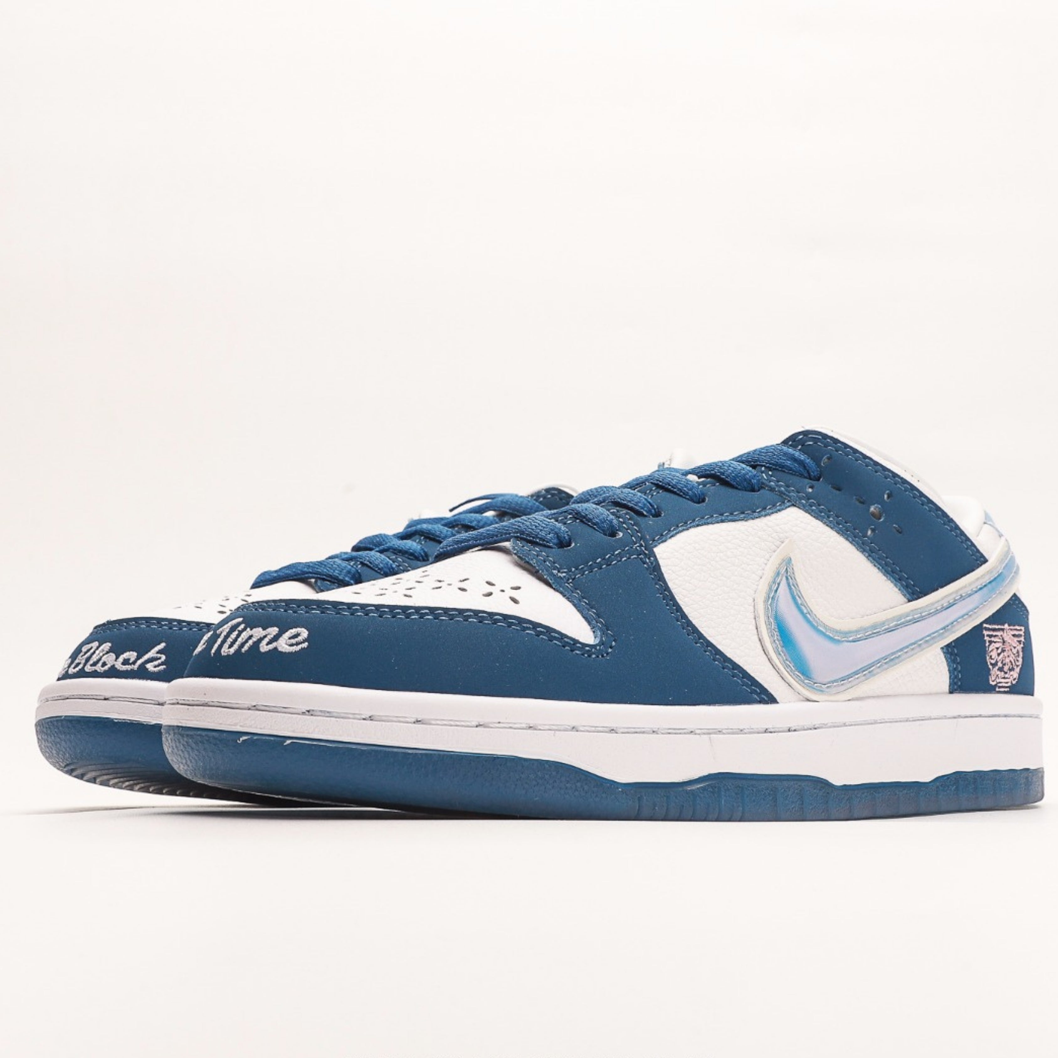 Nike SB Dunk Low Born X Raised One Block At A Time