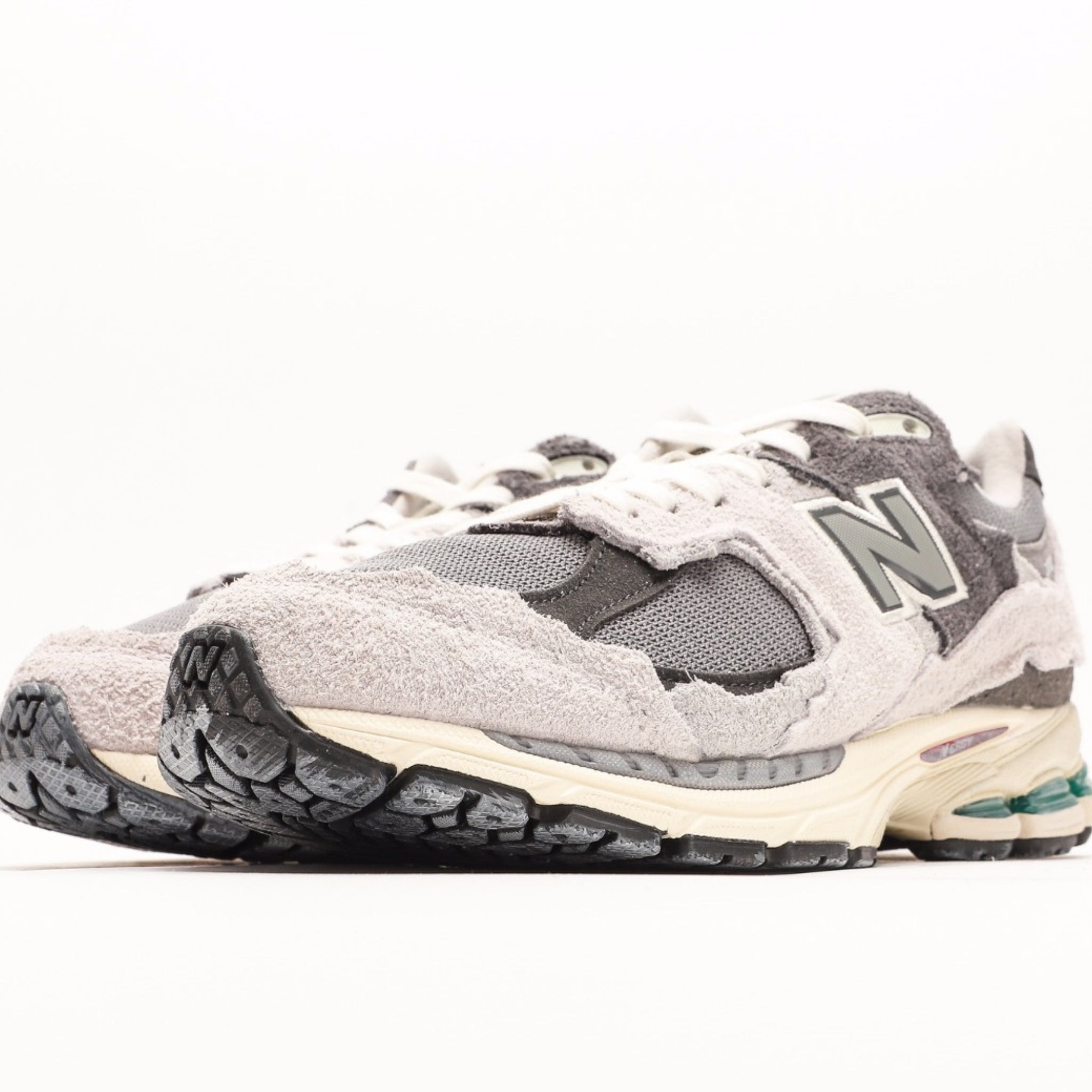 New Balance 2002R Protection Pack Rain Cloud