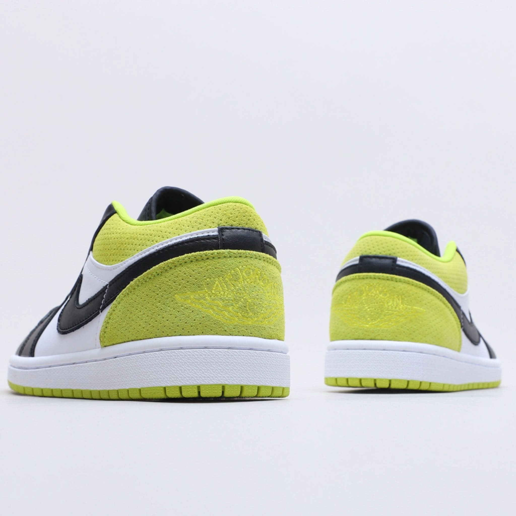 Nike Air Jordan 1 Low Black Cyber