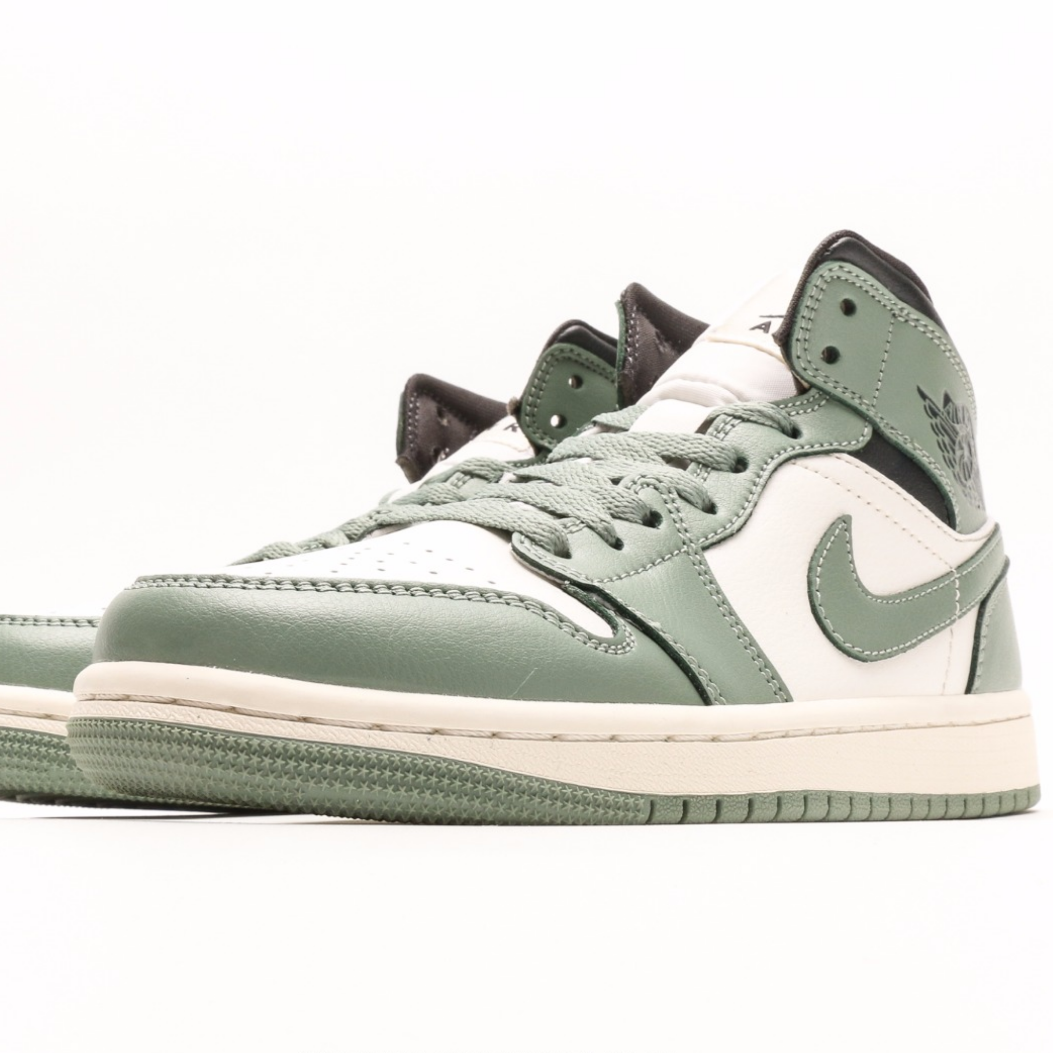 Air Jordan 1 Mid 'Green'