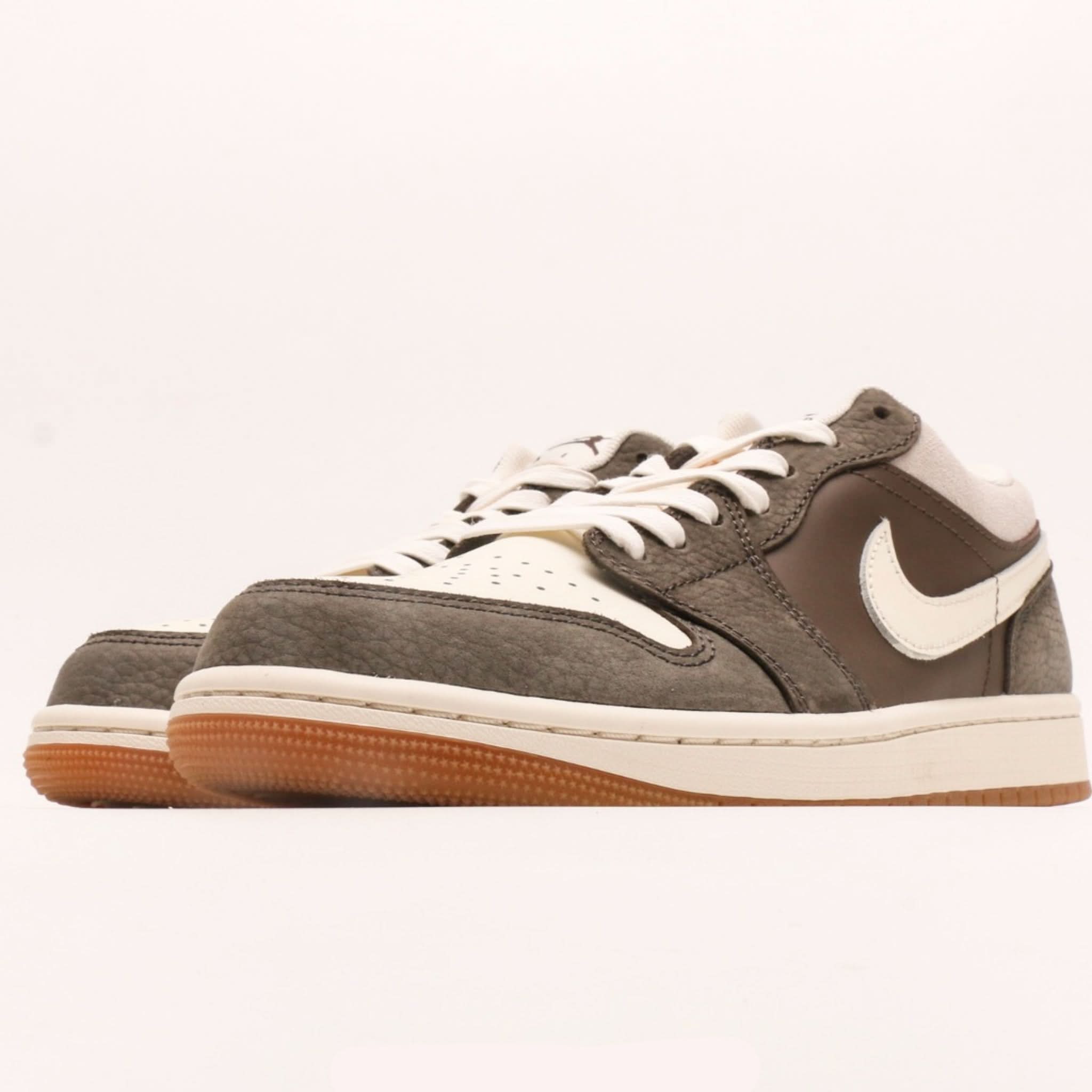 Air Jordan 1 Low SE 'SNKRS Day Korea Magpie 2023'