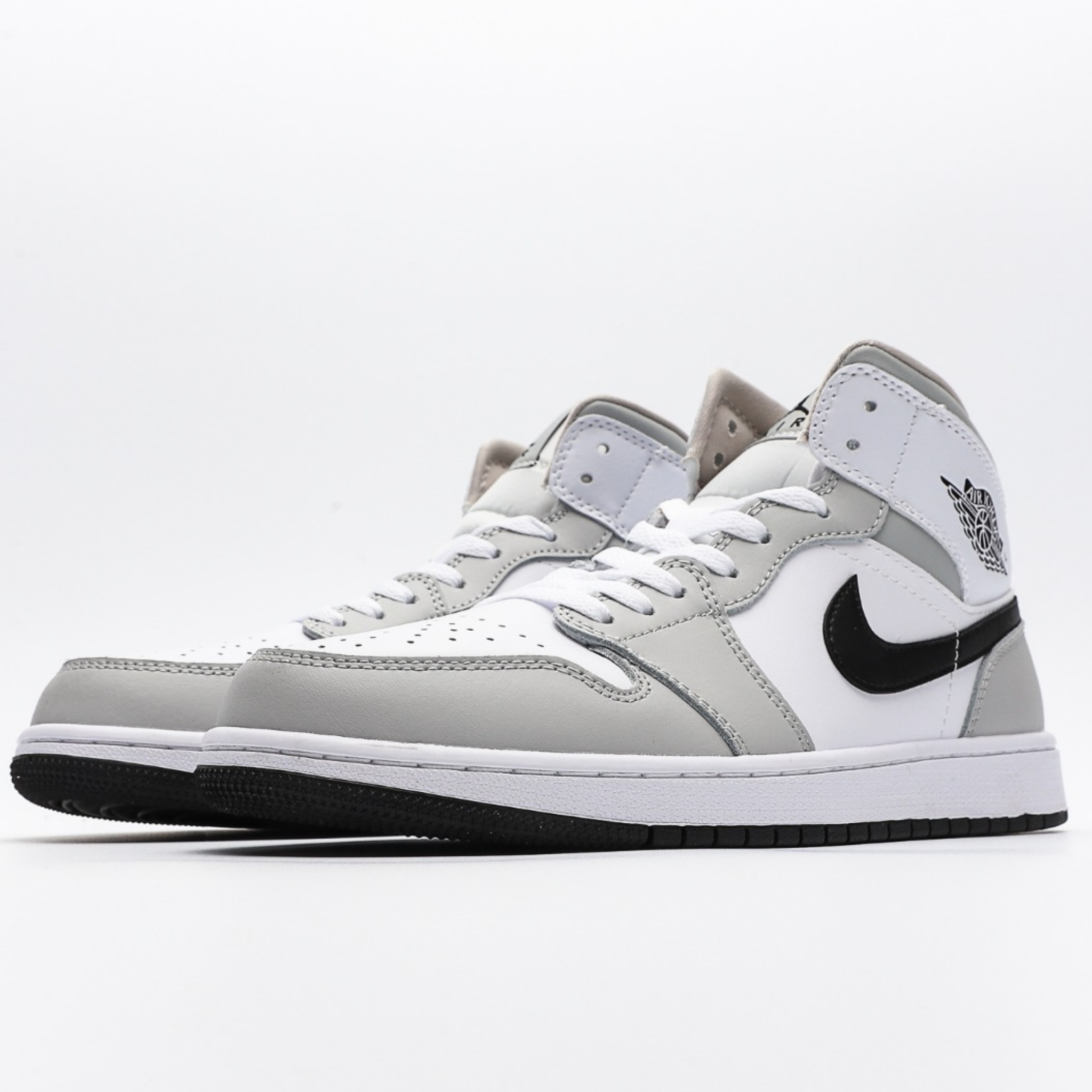 Wmns Air Jordan 1 Mid 'Light Smoke Grey'