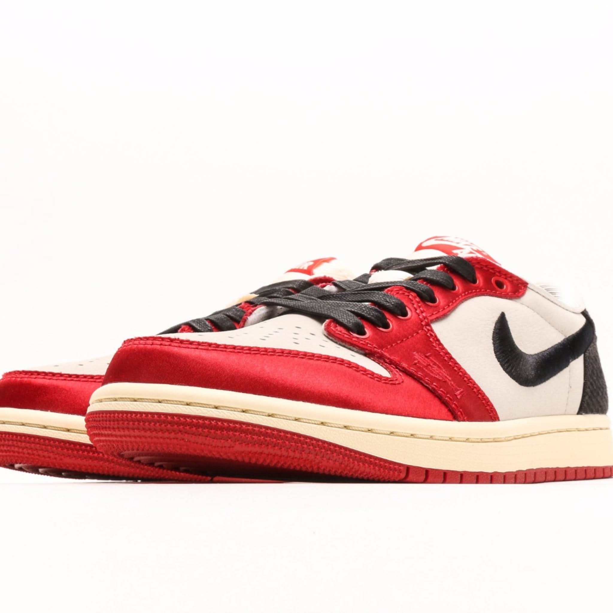 Nike Air Jordan 1 Retro Low OG Trophy Room Away