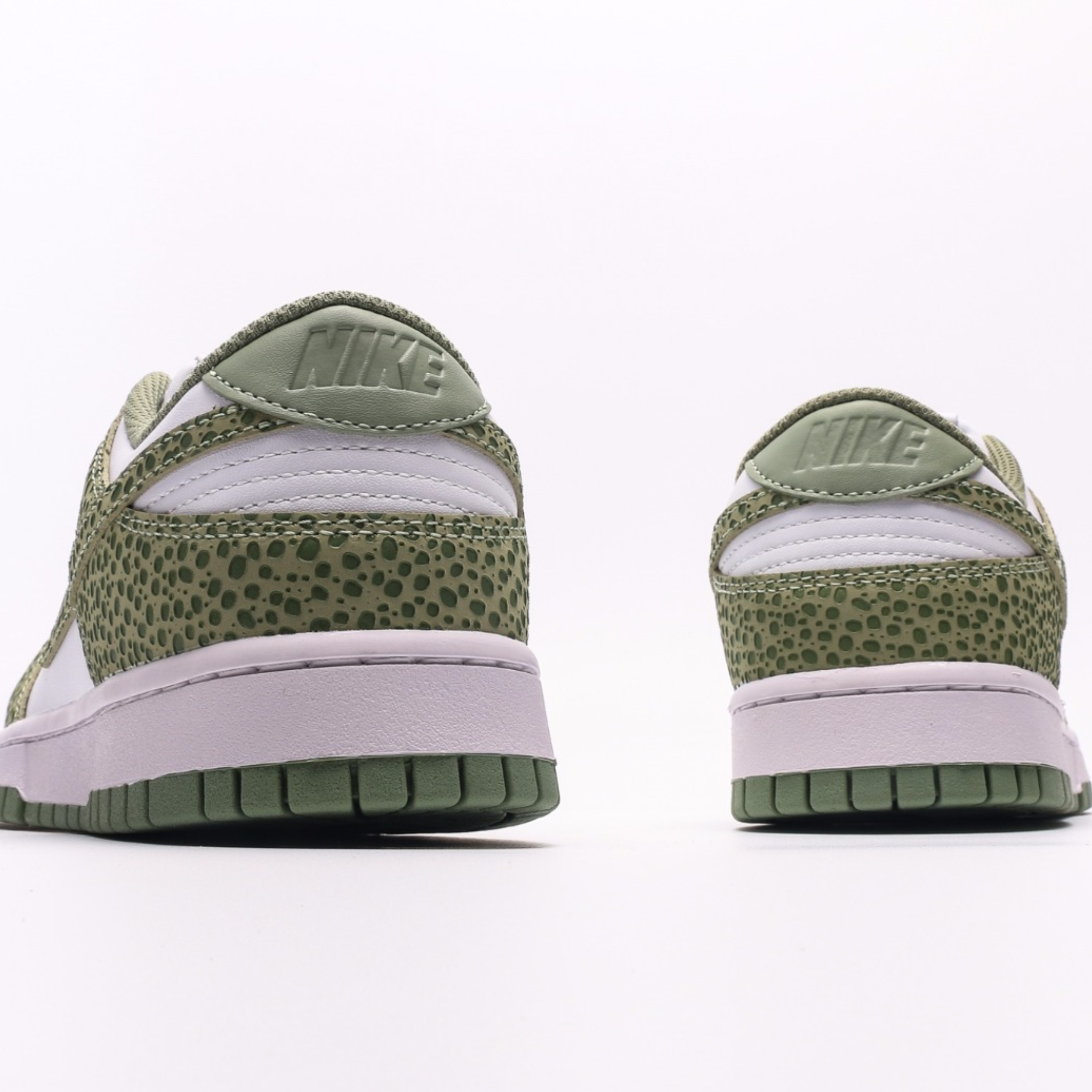Nike Dunk Low Safari 'Oil Green'