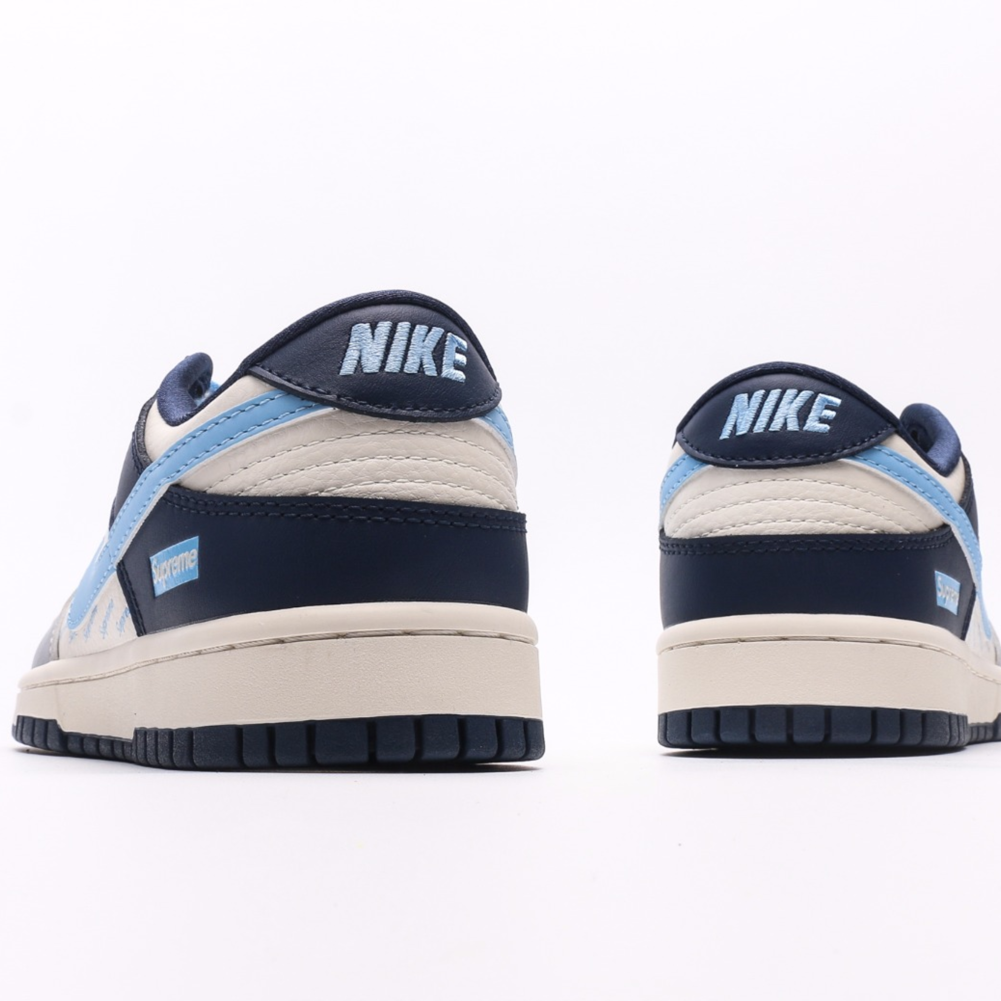 Nike SB Dunk Low Supreme "Gray Blue"