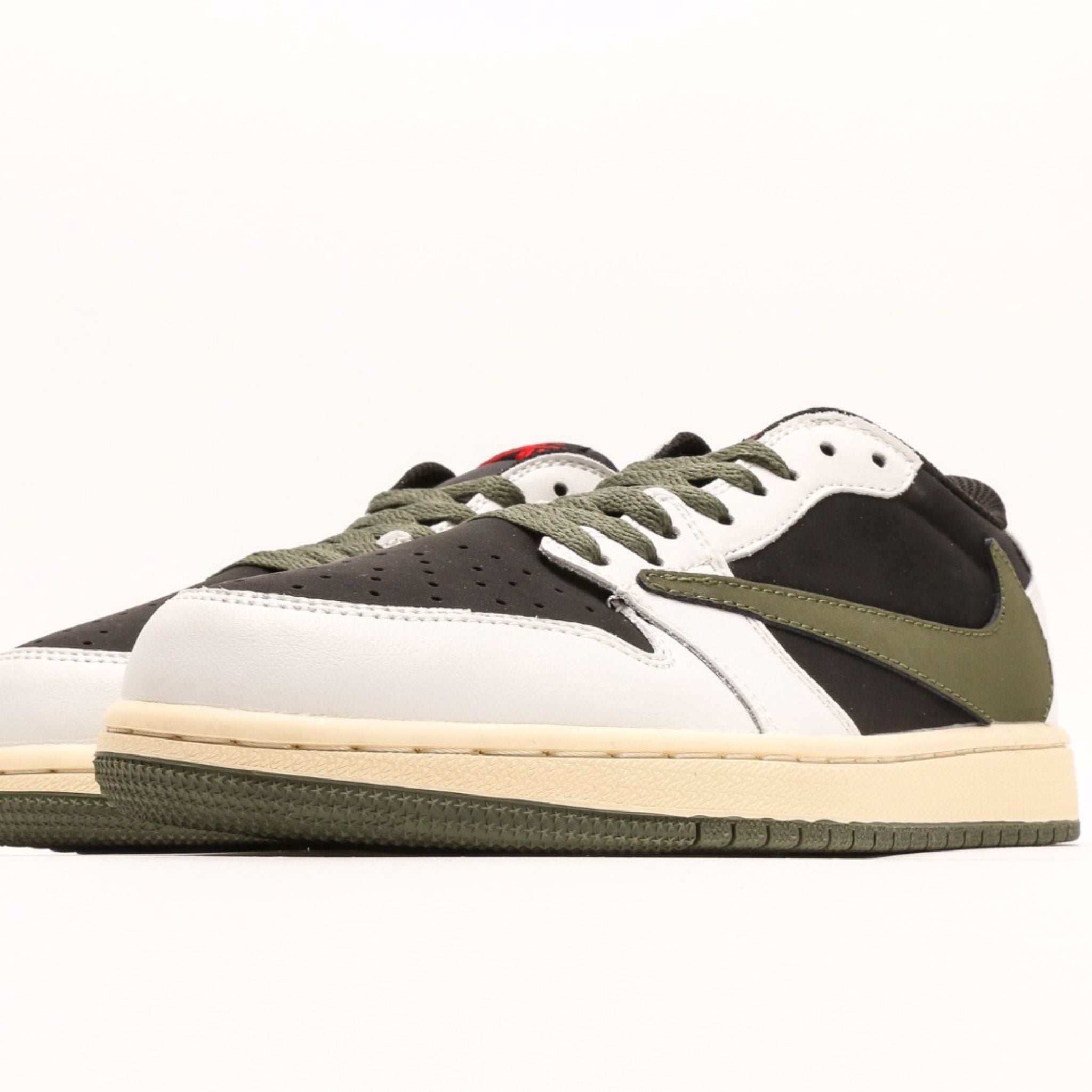 Travis Scott x Air Jordan 1 Low Olive