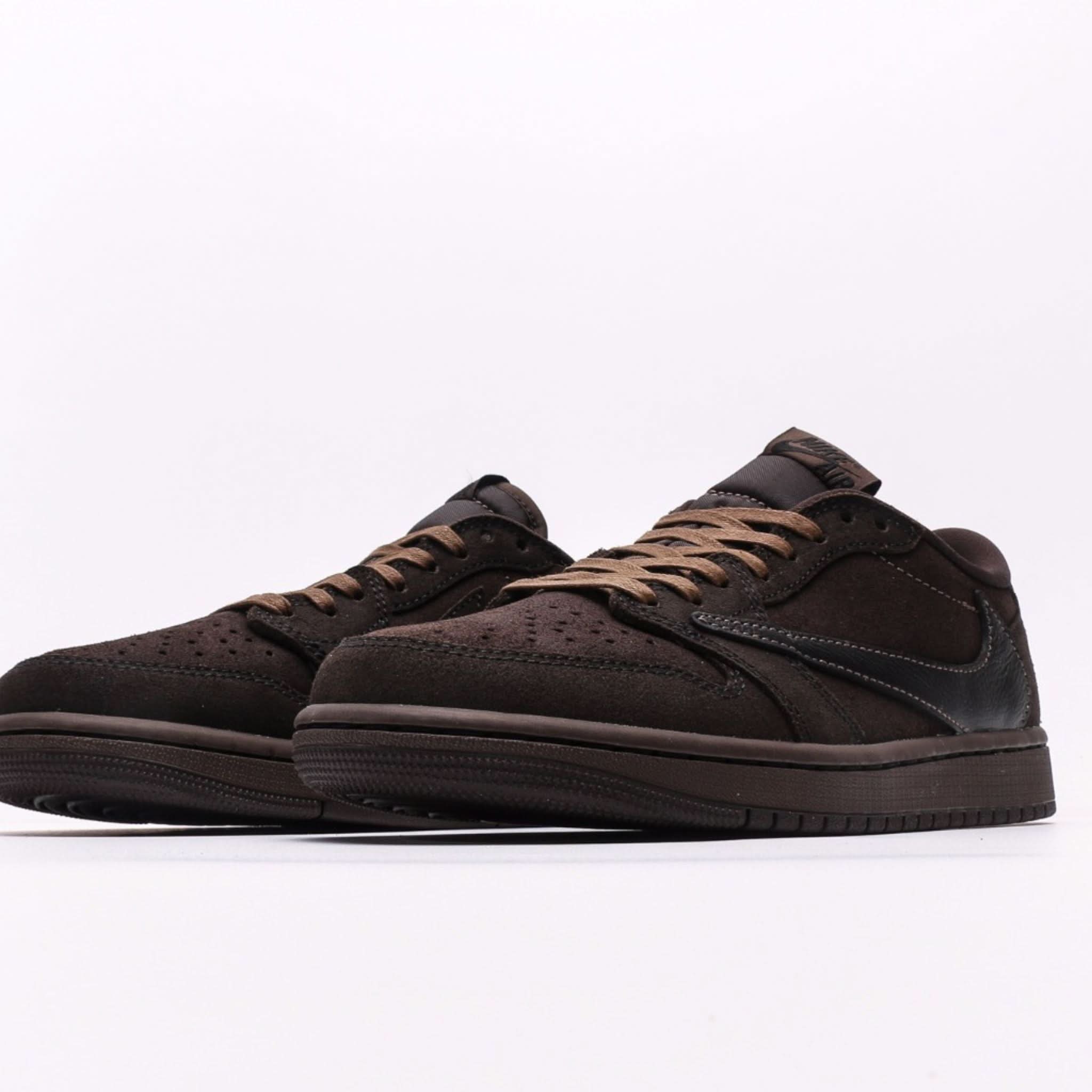 Travis Scott x Air Jordan 1 Low OG