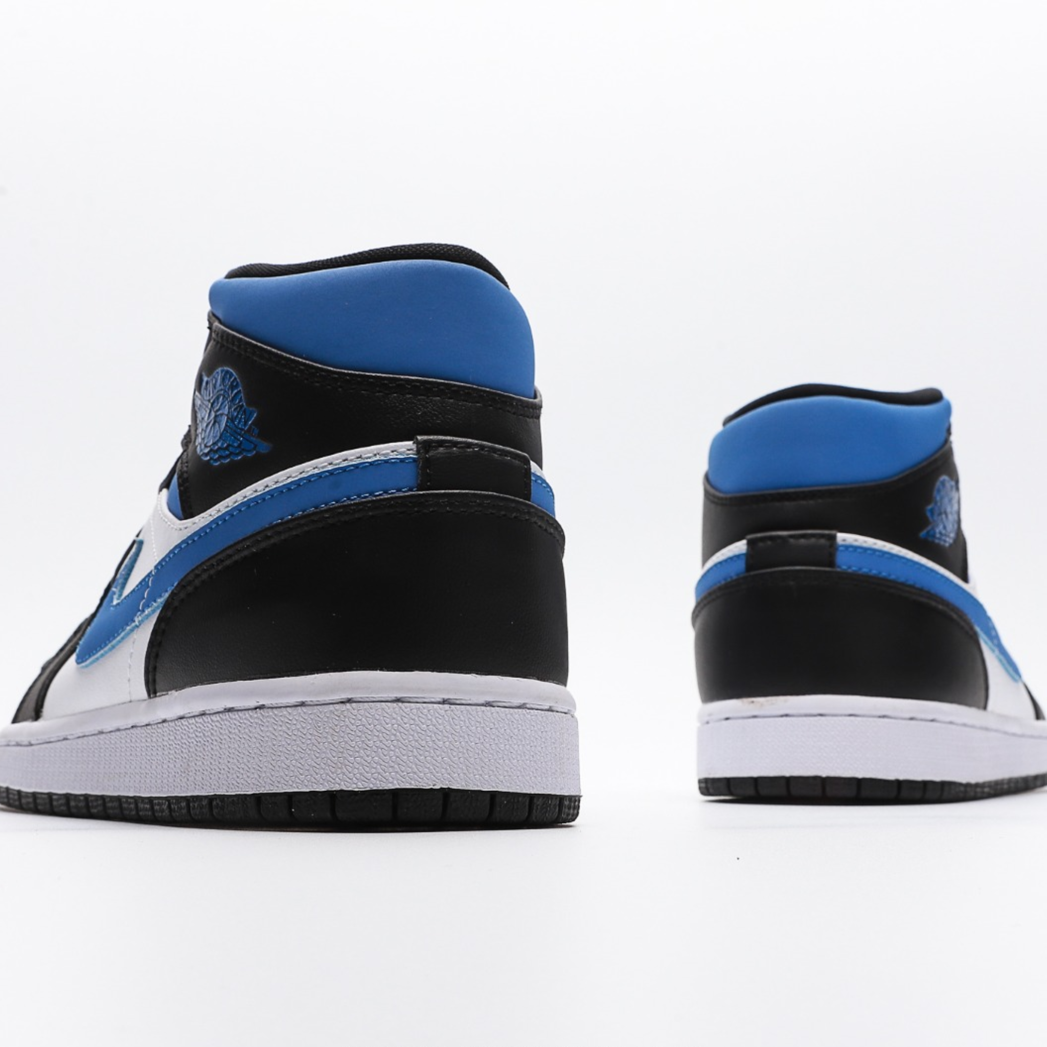 Wmns Air Jordan 1 Mid 'Blue'