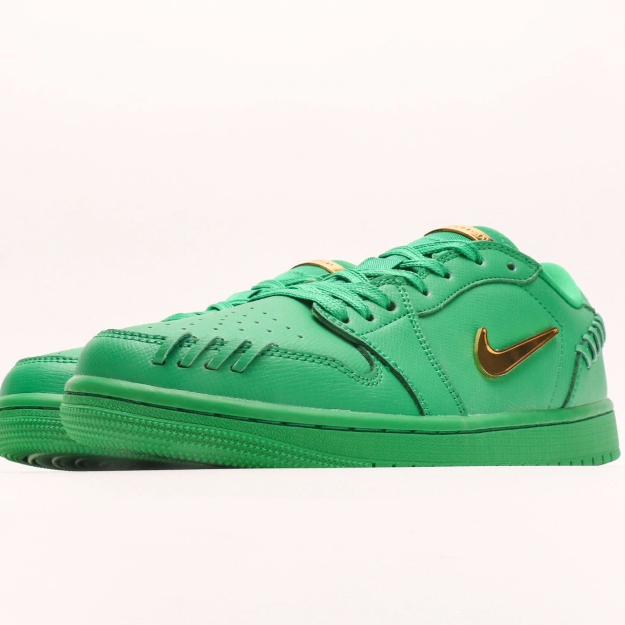 Air Jordan 1 Low Lucky Green