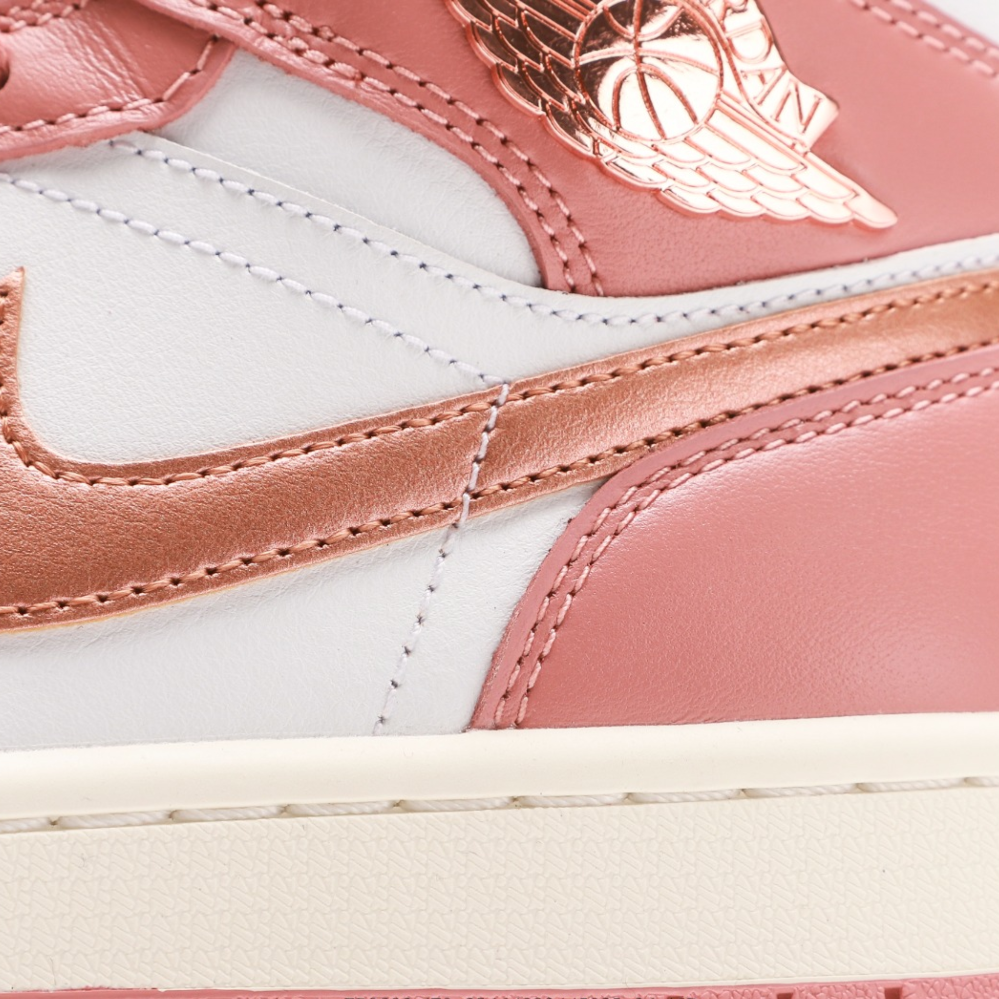 Air Jordan 1 Mid 'Pink'