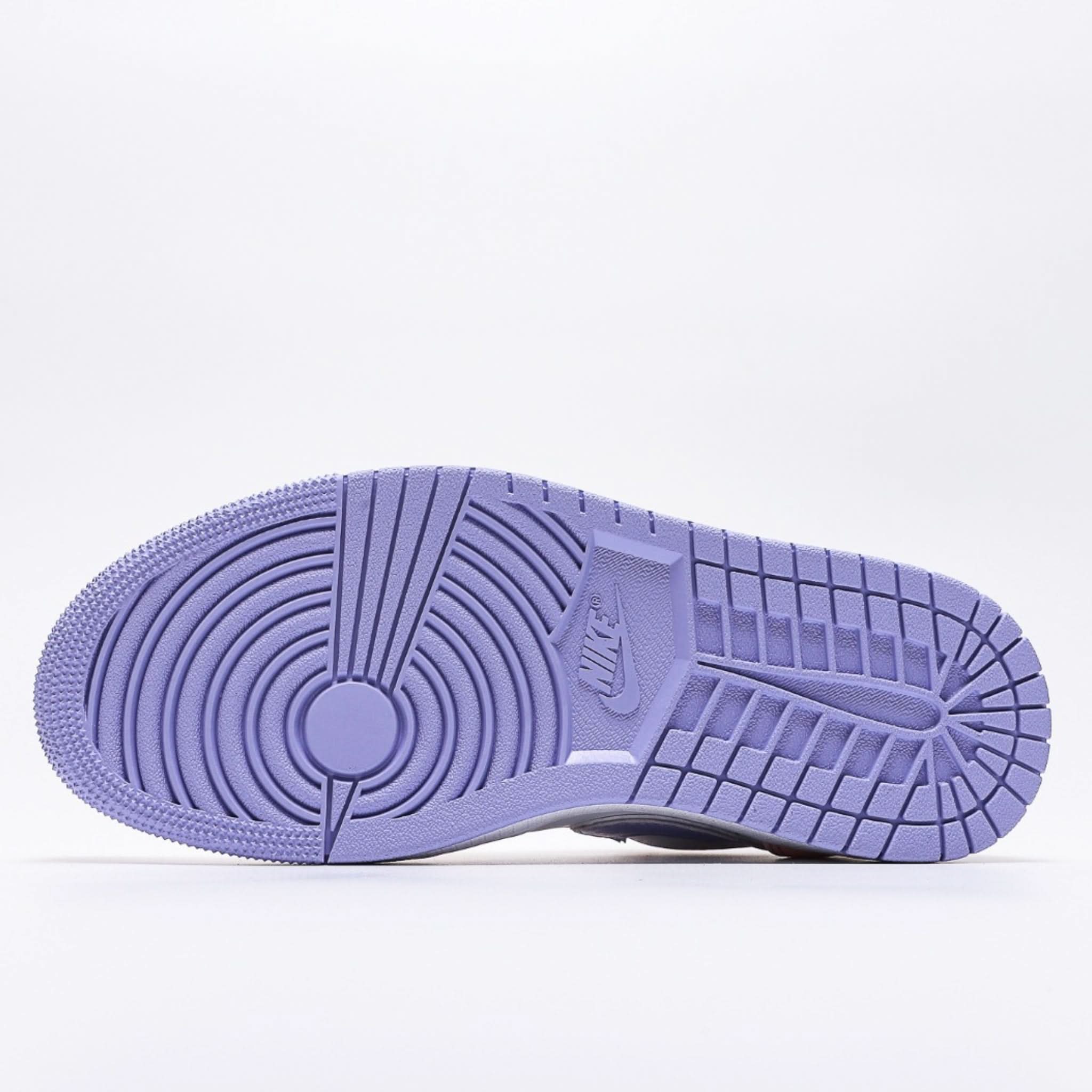 Nike Air Jordan 1 Low SE Arctic Punch
