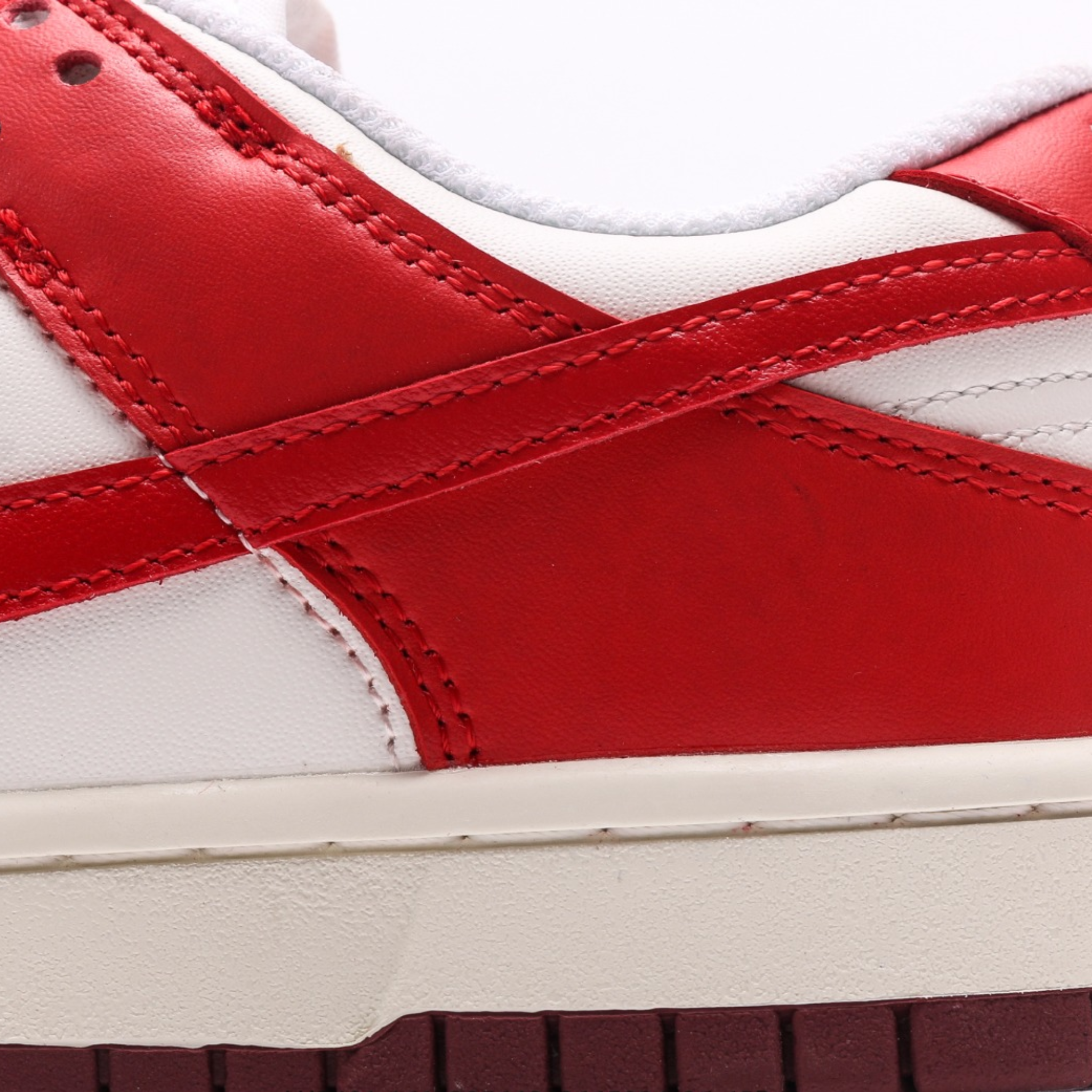 Nike Dunk Low Next Nature Gym Red