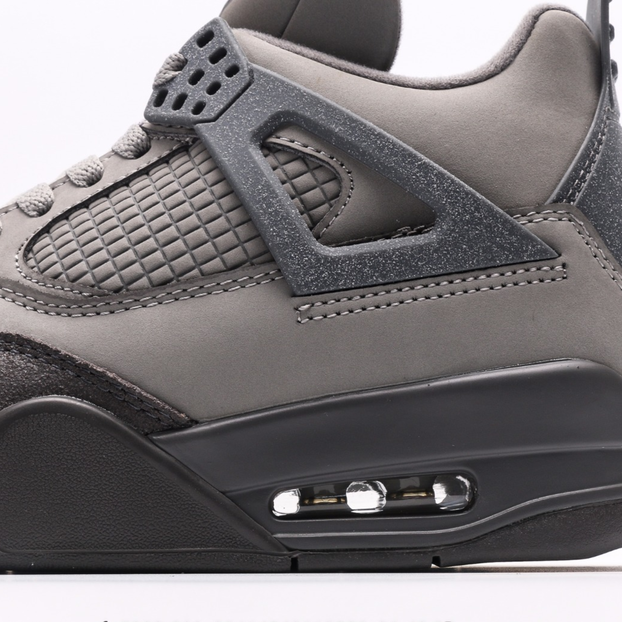 Air Jordan 4 Retro OG Smoke Grey