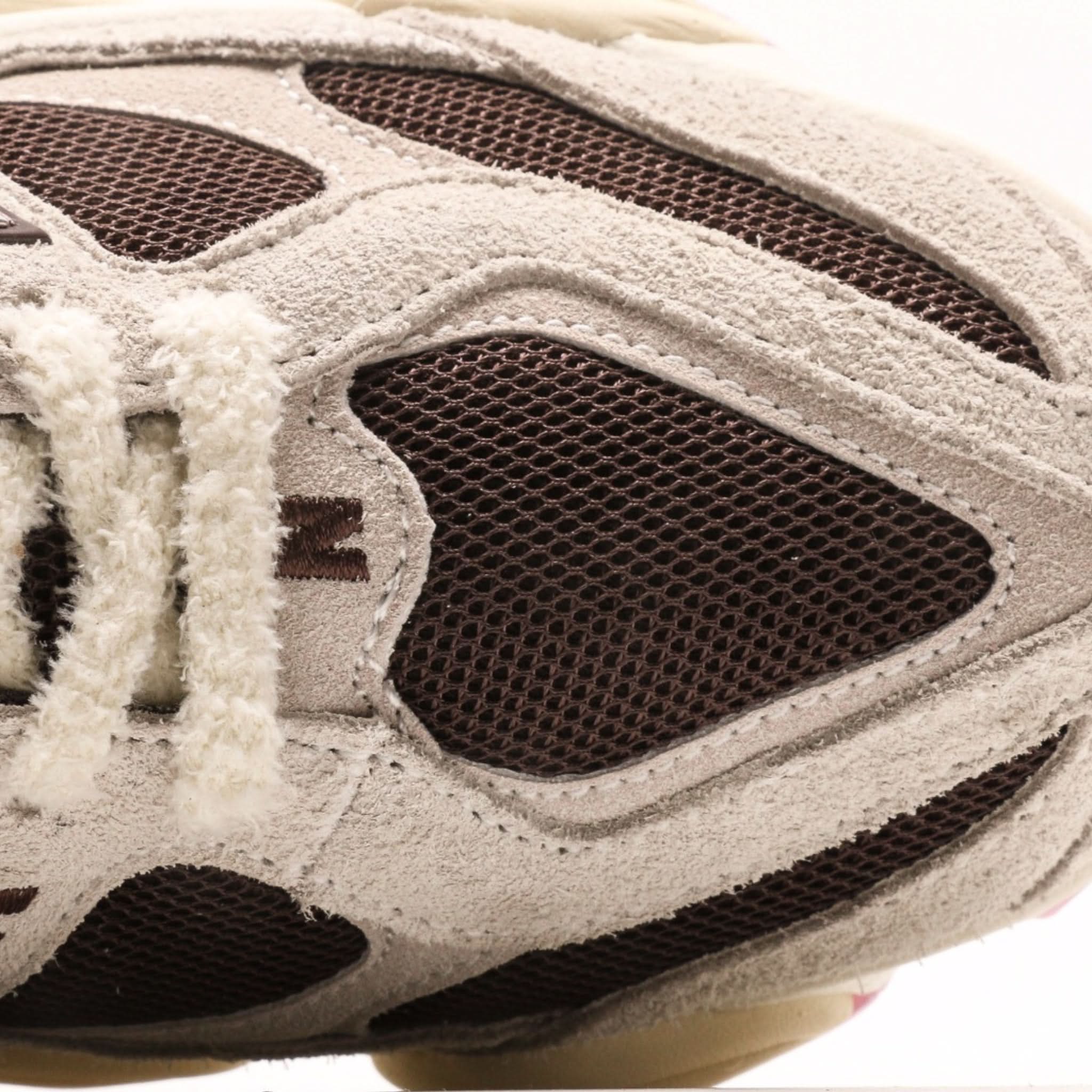New Balance 9060 Sydney McLaughlin-Levrone Linen Black Coffee