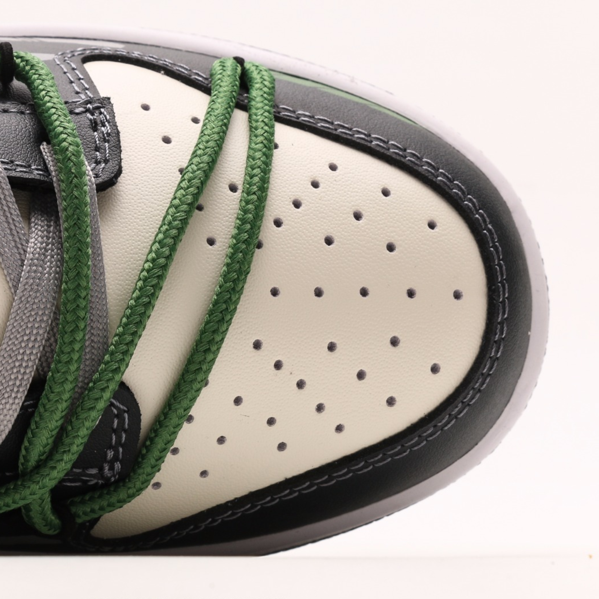 Nike Dunk Low SE "Green"
