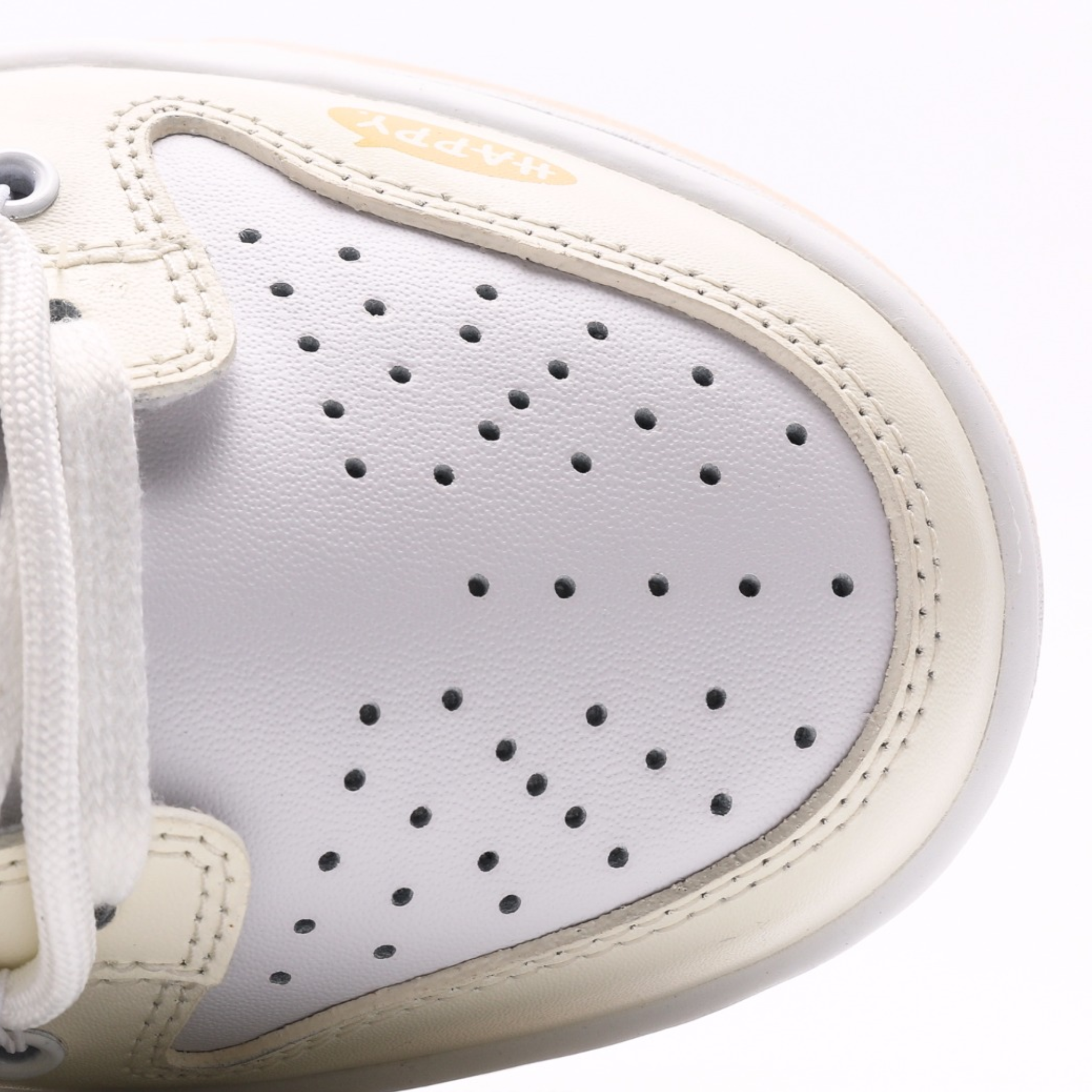 Nike Dunk Low "Cake Bear"