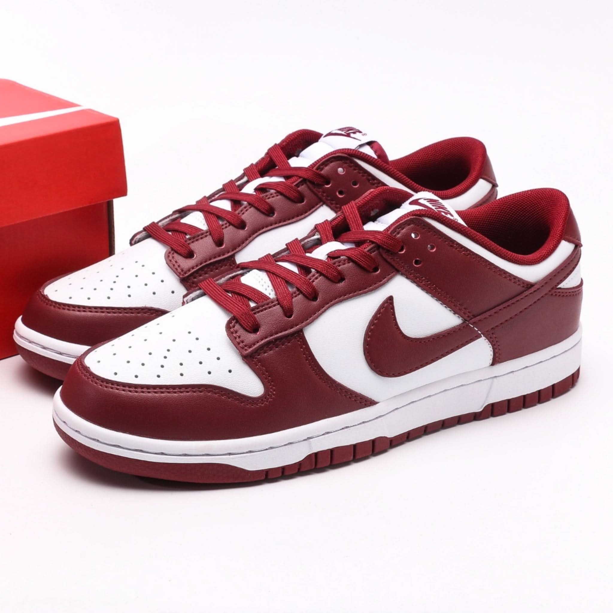Nike Dunk Low Team Red