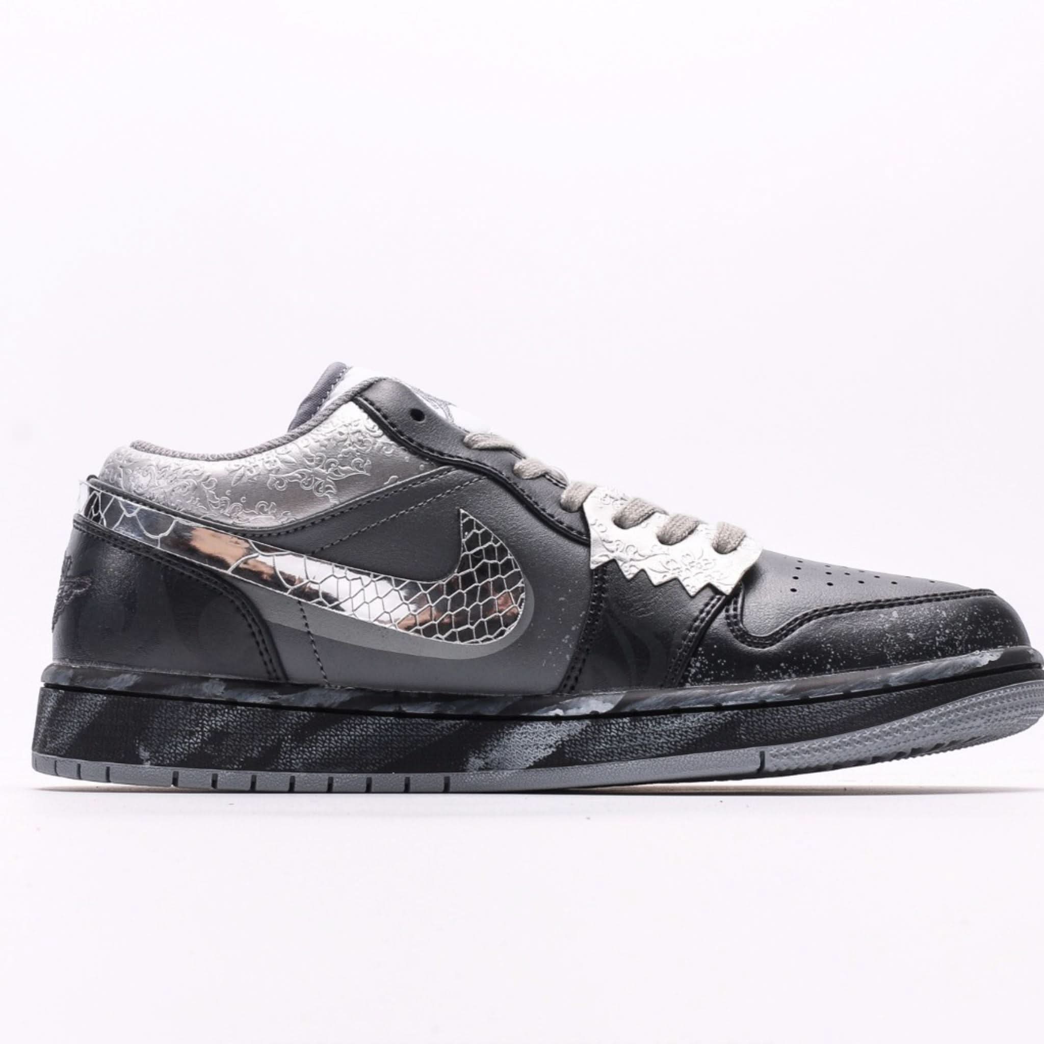 Air Jordan 1 Low GS'Light Smoke GreyBlack'