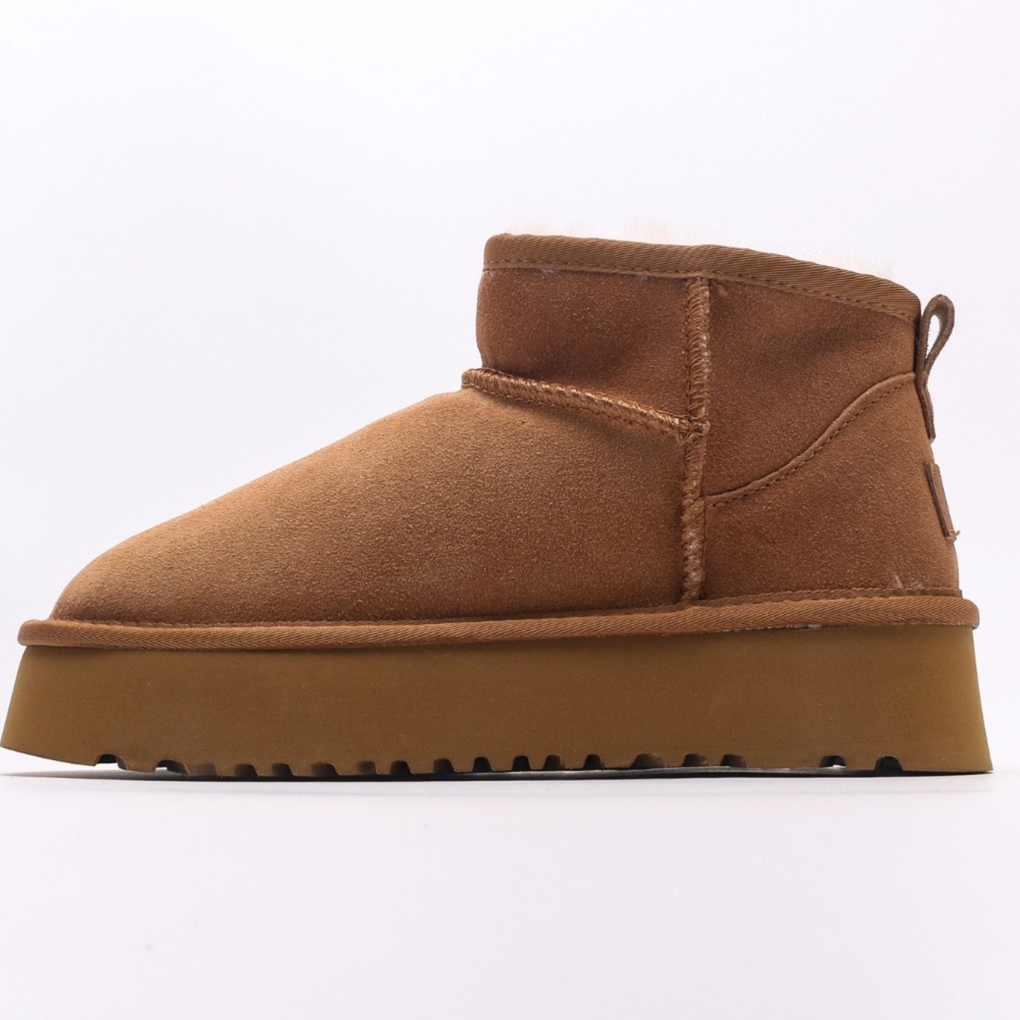 UGG  Platform Chestnut