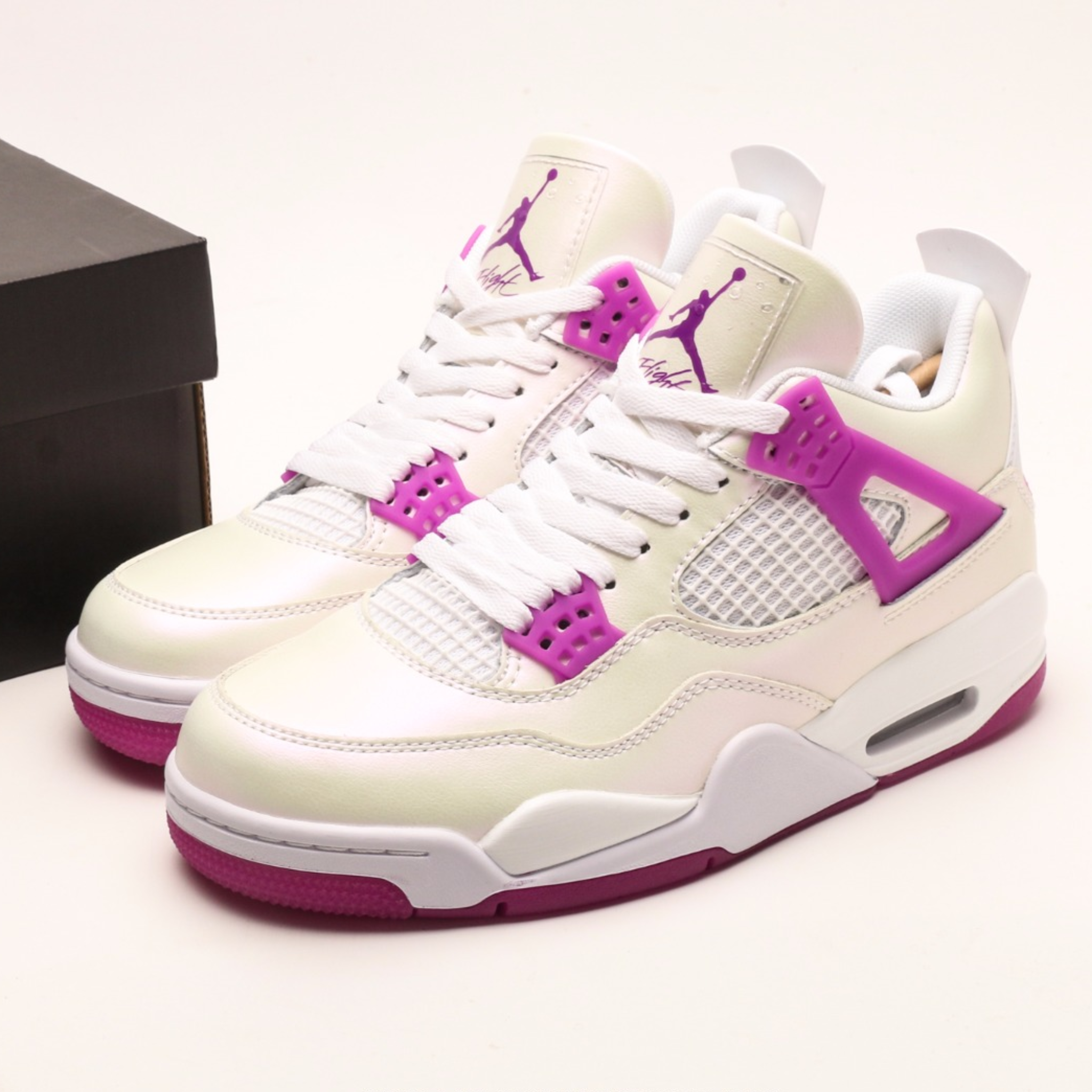 Air Jordan 4 Retro Hyper Violet