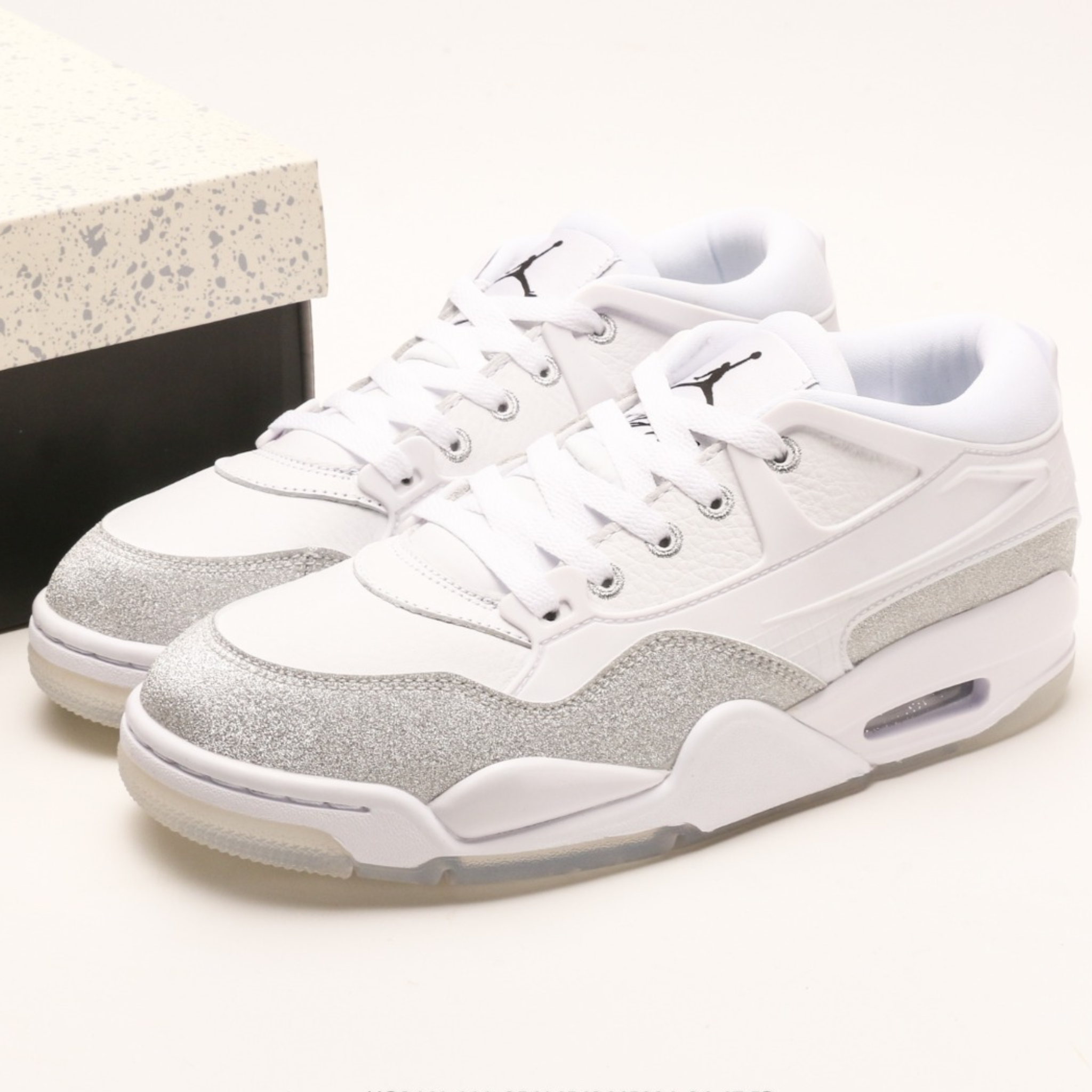 Air Jordan 4 Remastered White