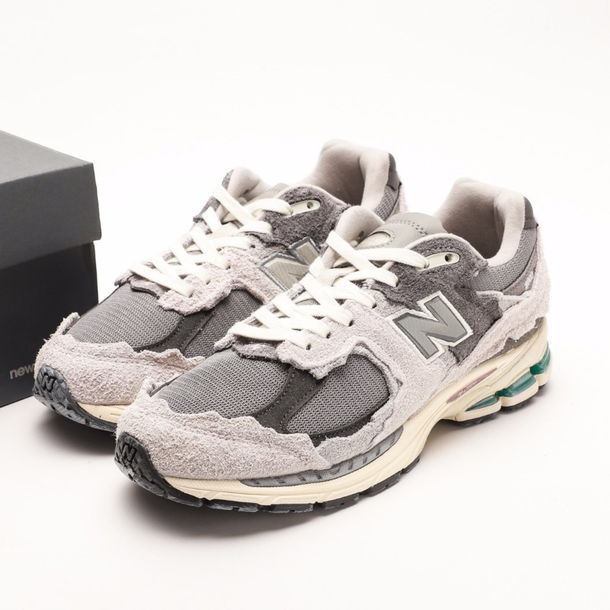 New Balance 2002R Protection Pack Rain Cloud