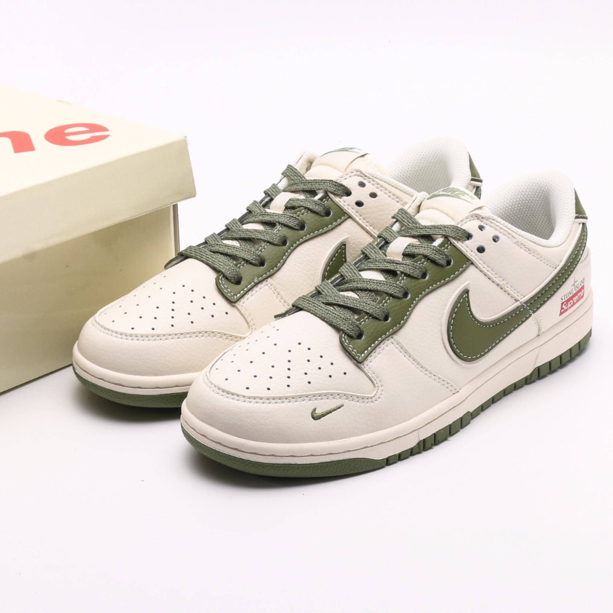 Nike SB Dunk Low Supreme "military green"
