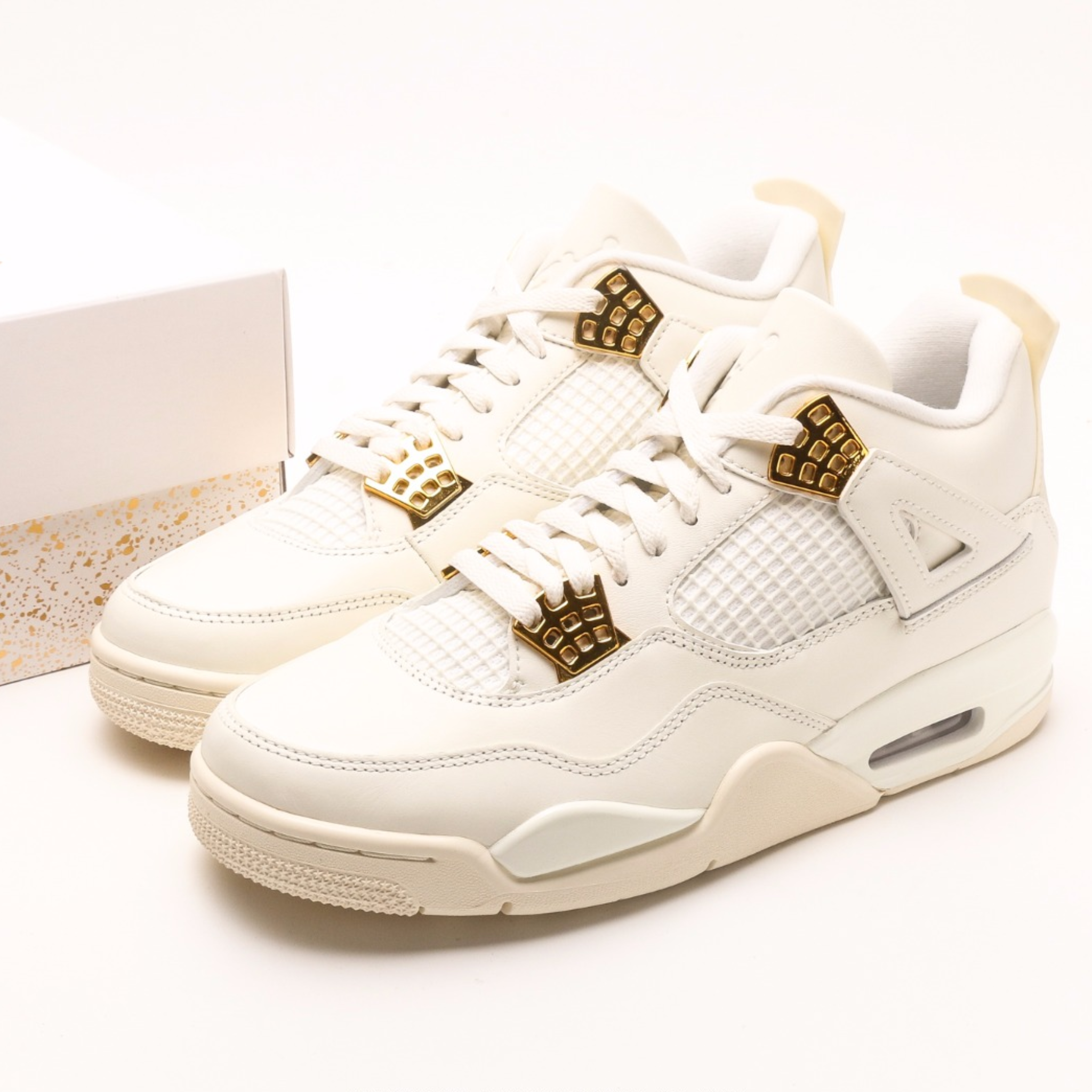 Air Jordan 4 Retro OG "White & Gold"