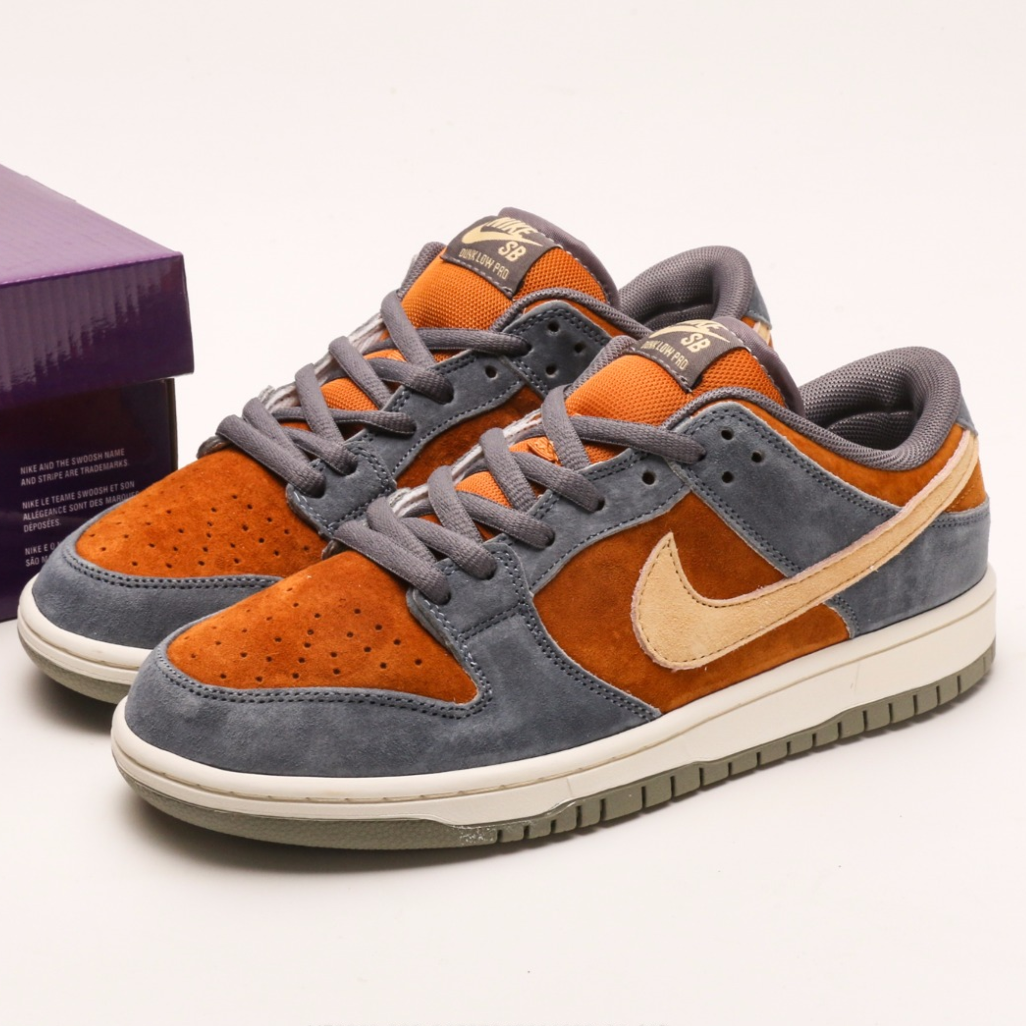 Nike Dunk Low 'Light Carbon Monarch'